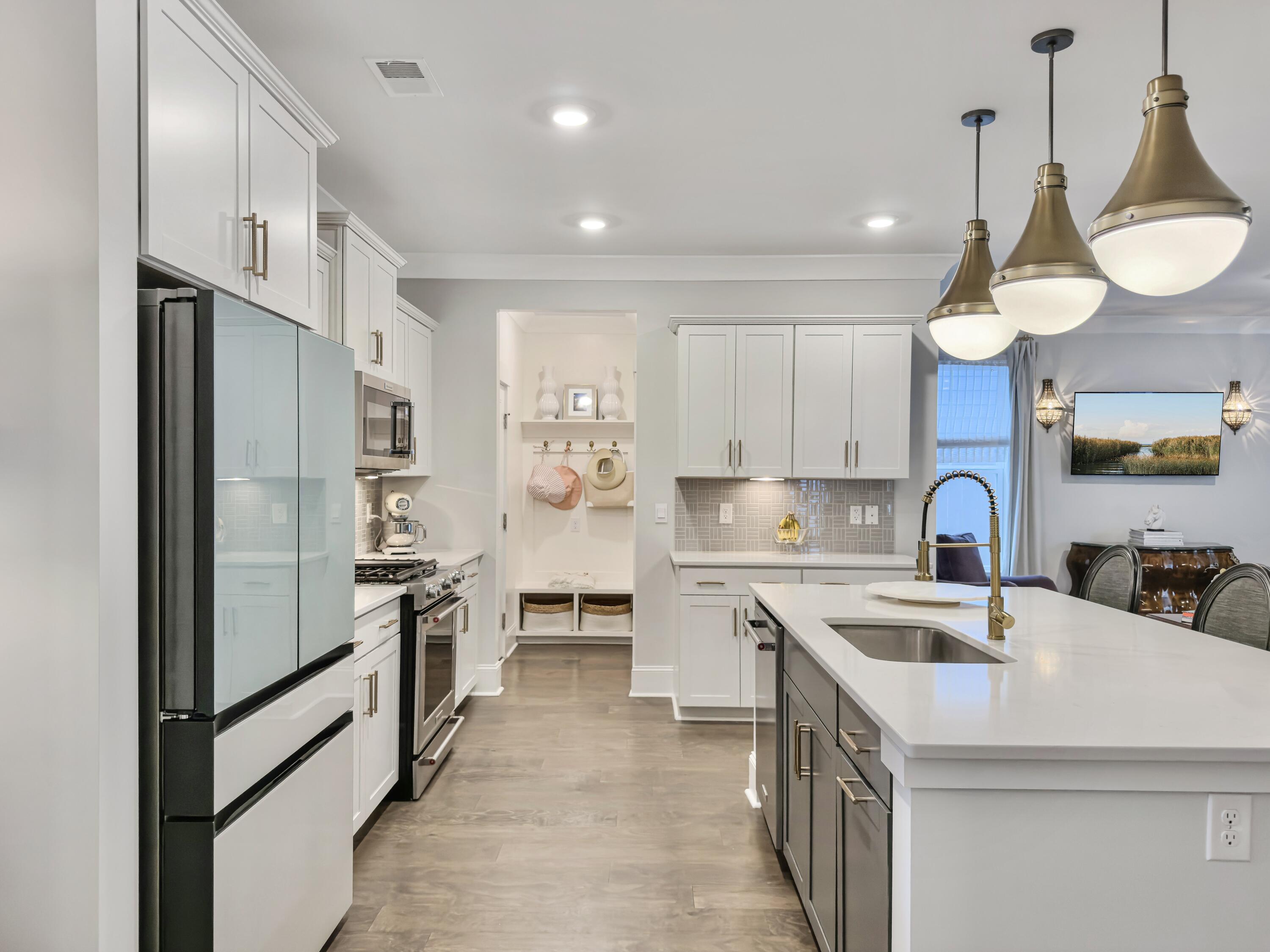 1193 Rudy Lane