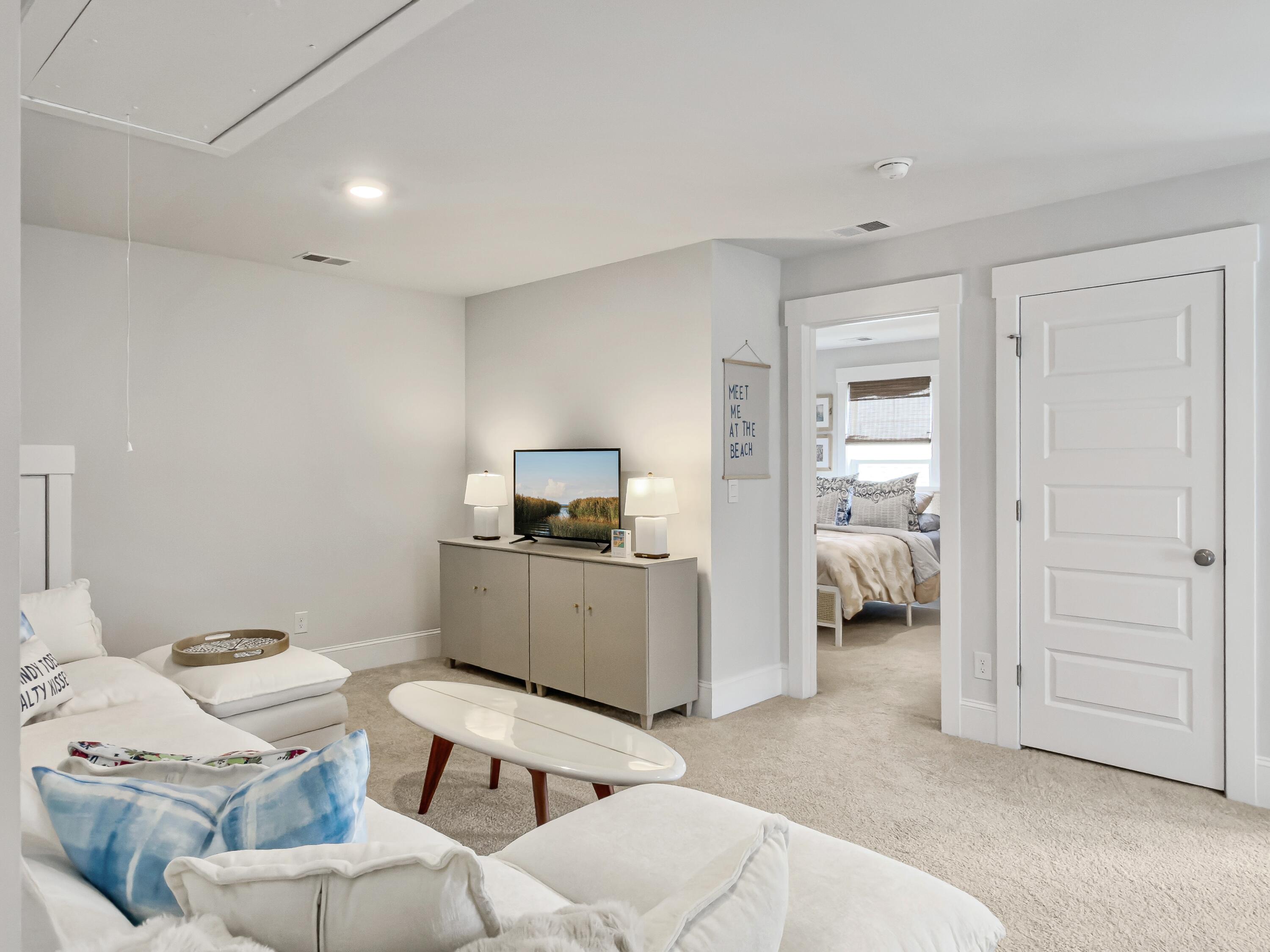 1193 Rudy Lane