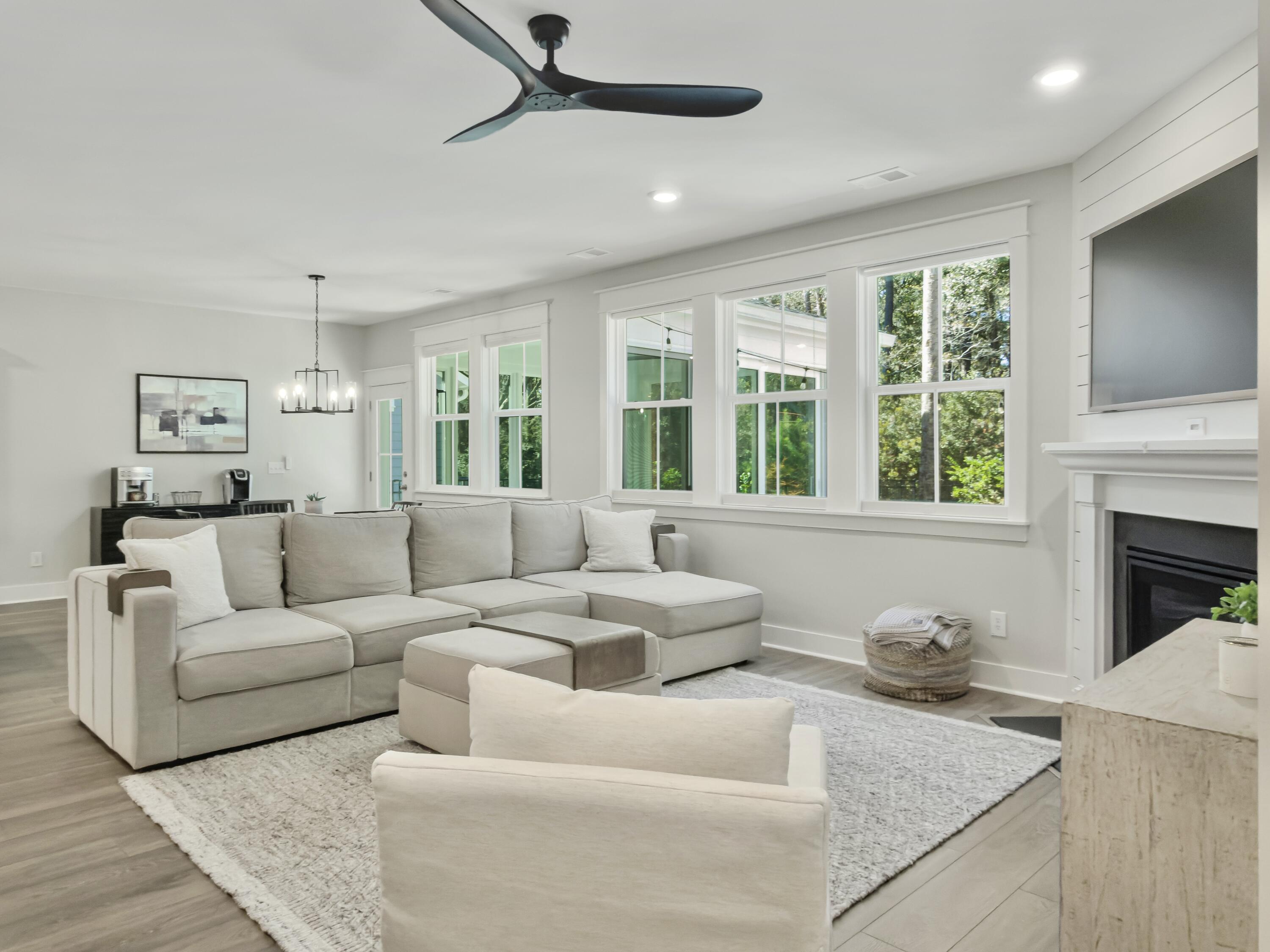 2322 Lenwick Hall Lane