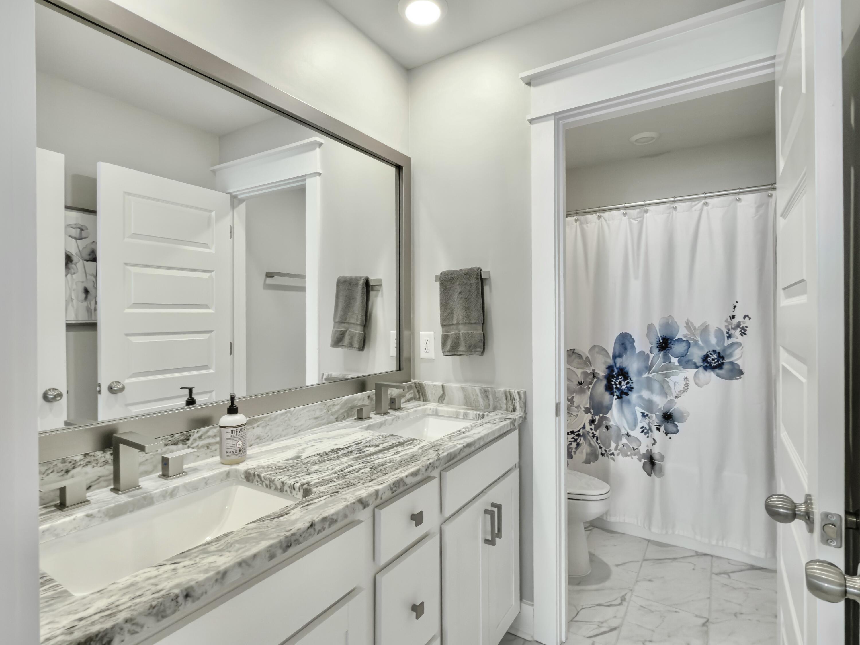 2322 Lenwick Hall Lane