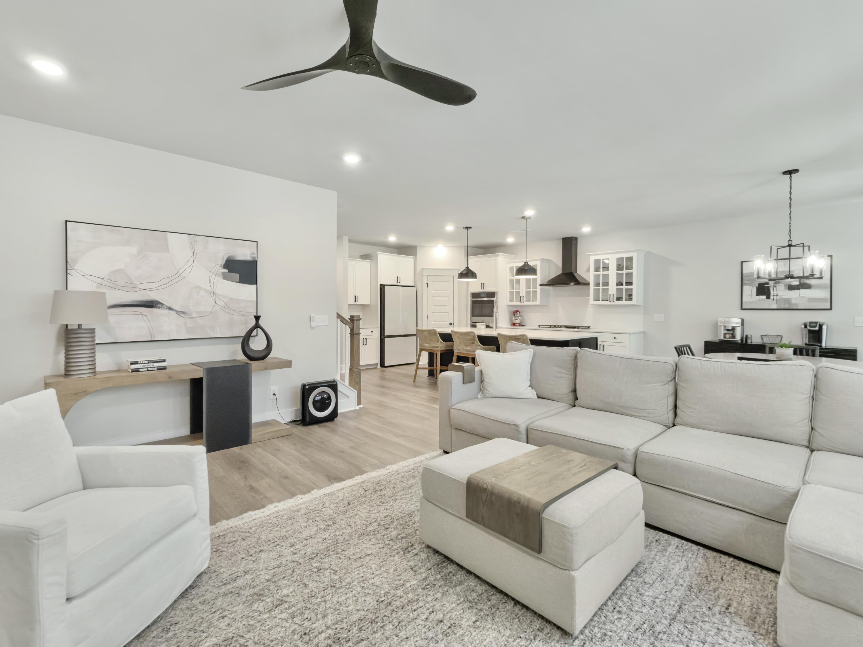 2322 Lenwick Hall Lane