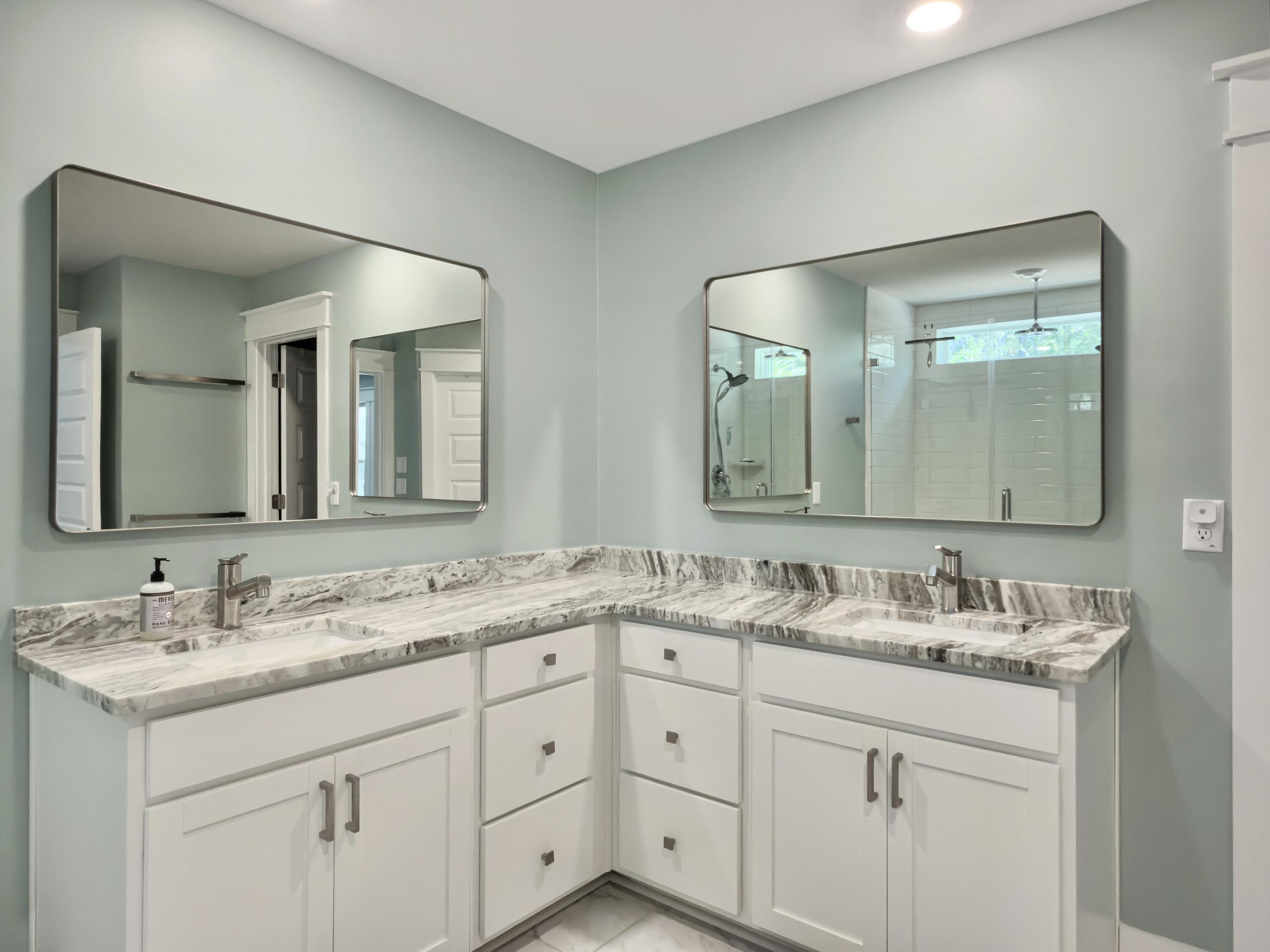 2322 Lenwick Hall Lane