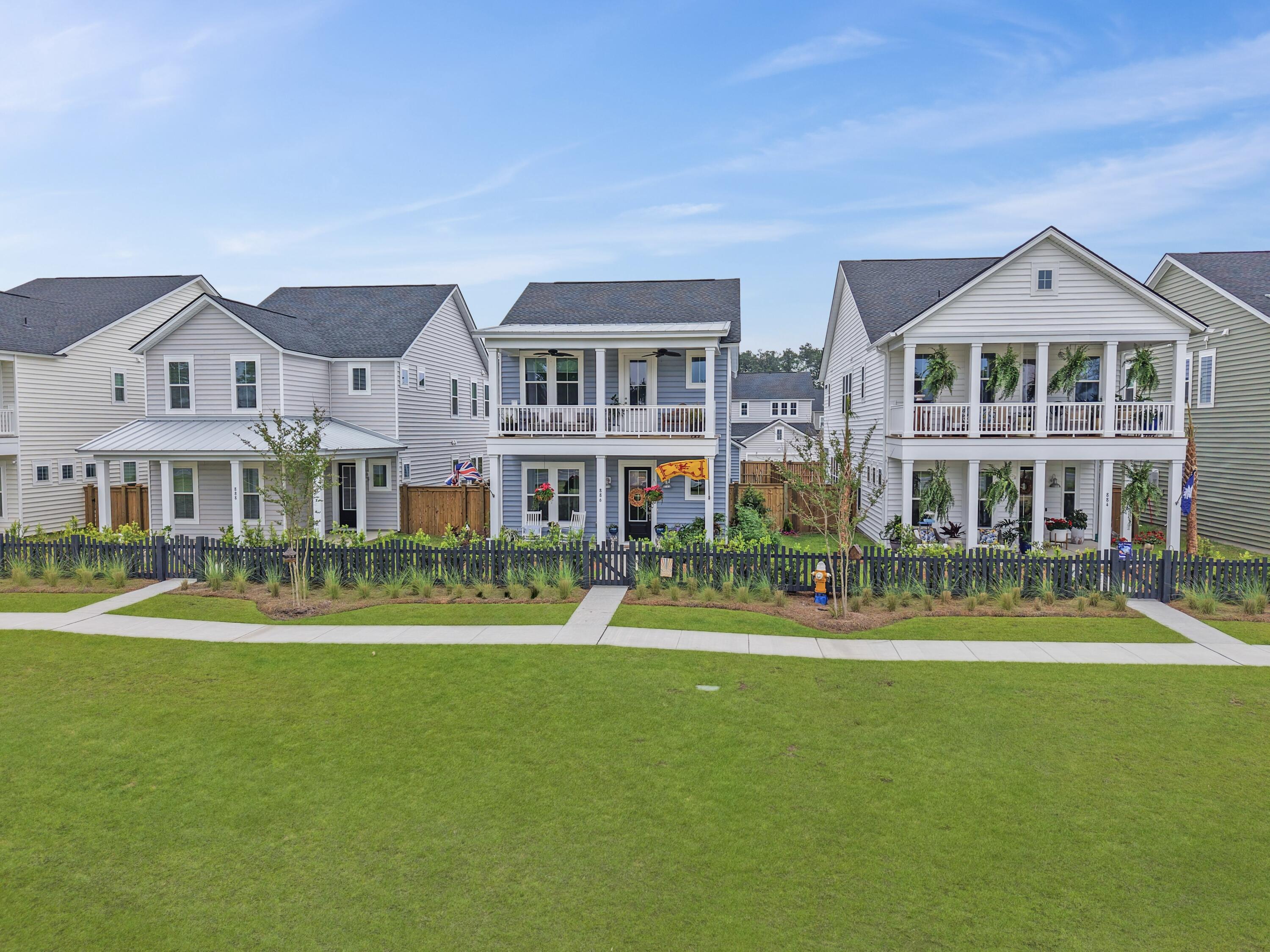 886 Clay Field Trail