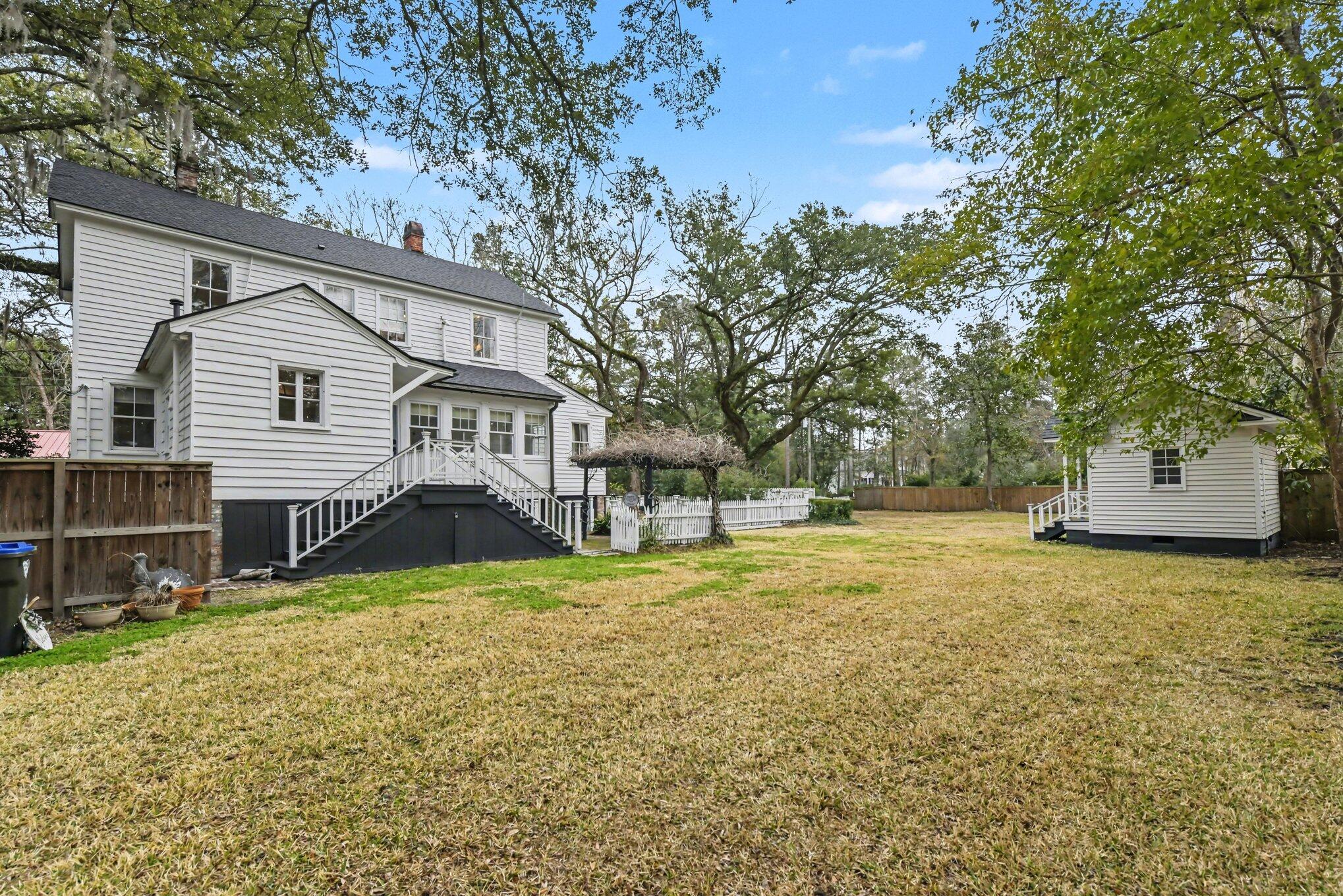 216 W Carolina Avenue