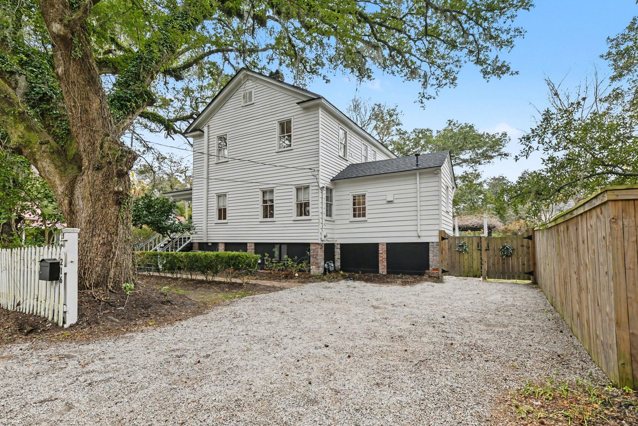 216 W Carolina Avenue