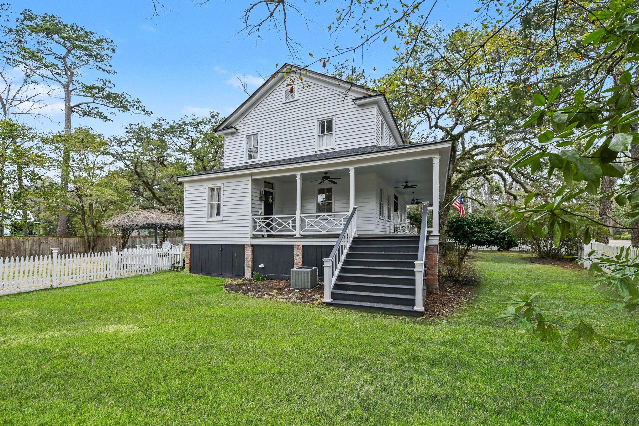 216 W Carolina Avenue