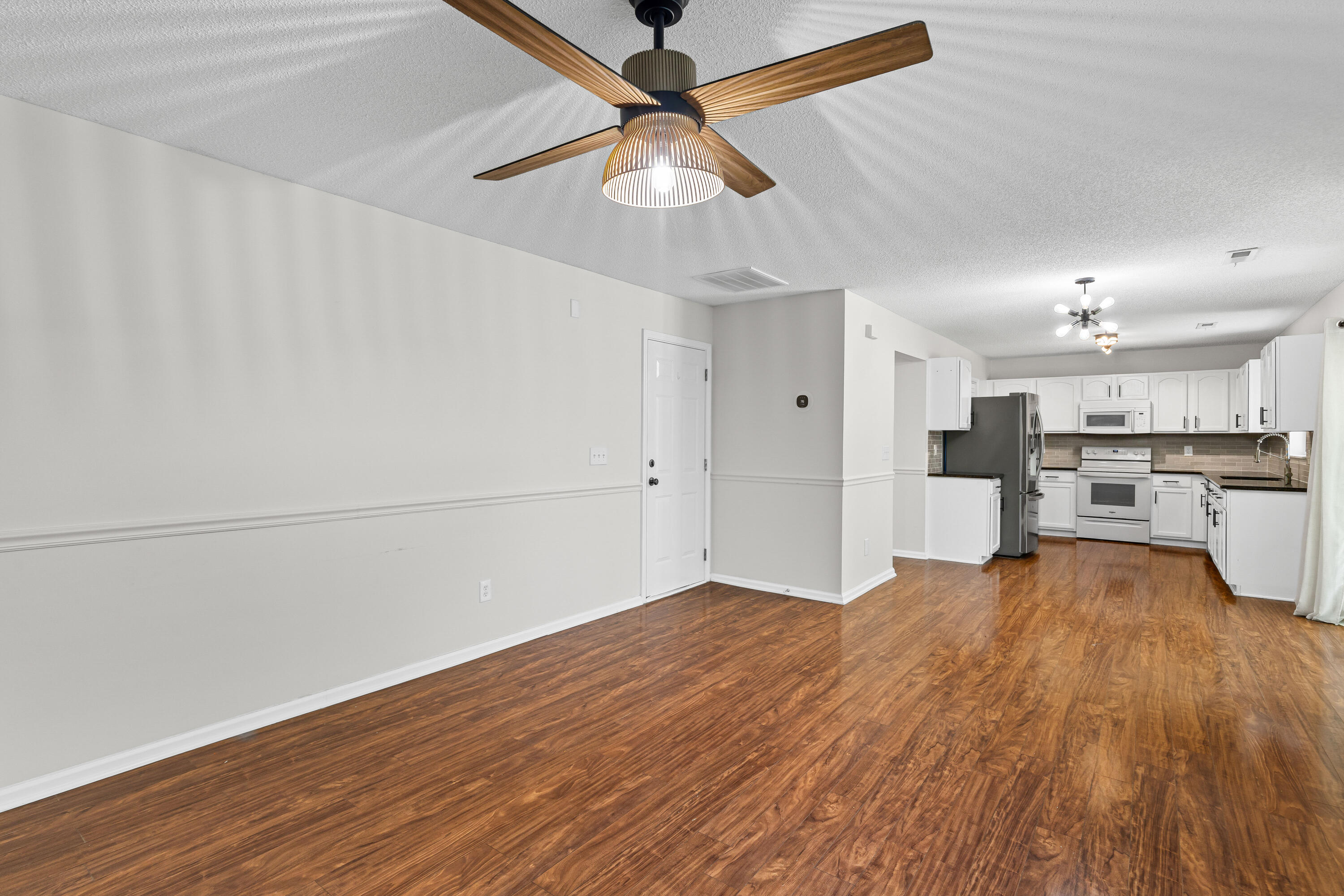 5143 Ballantine Drive