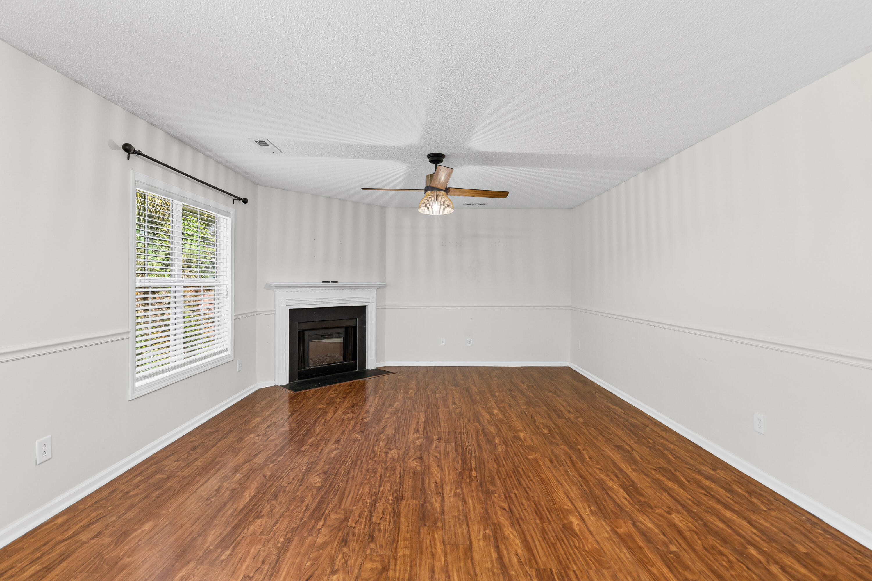5143 Ballantine Drive