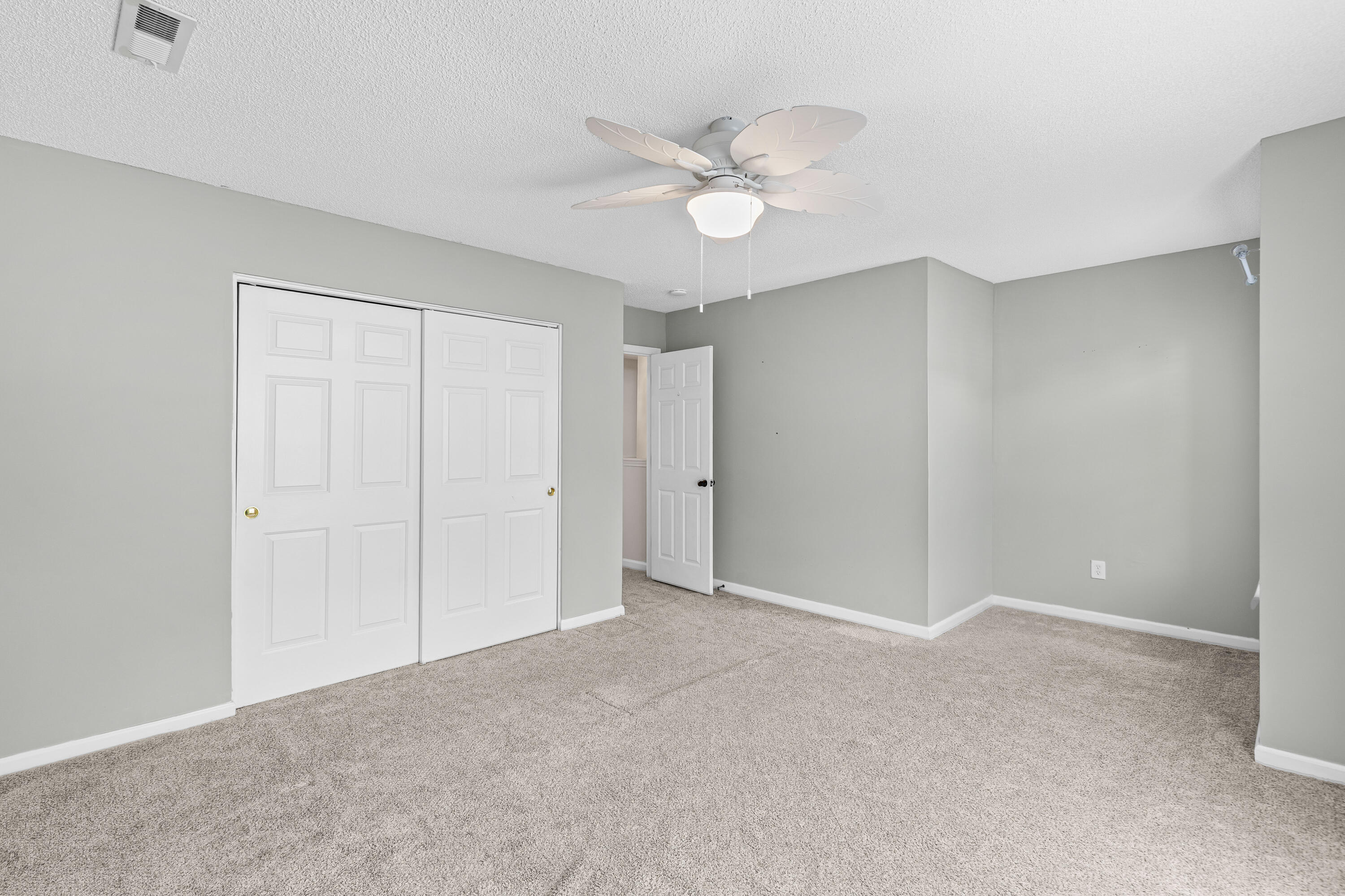 5143 Ballantine Drive