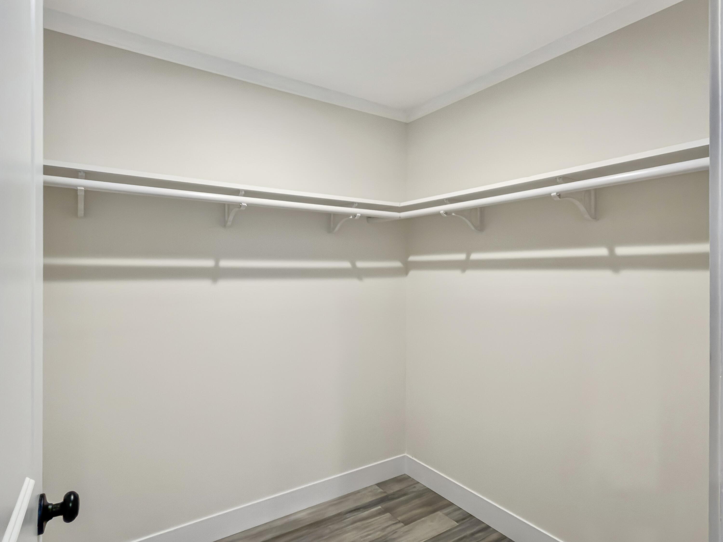 6156 State Road S-10-2077