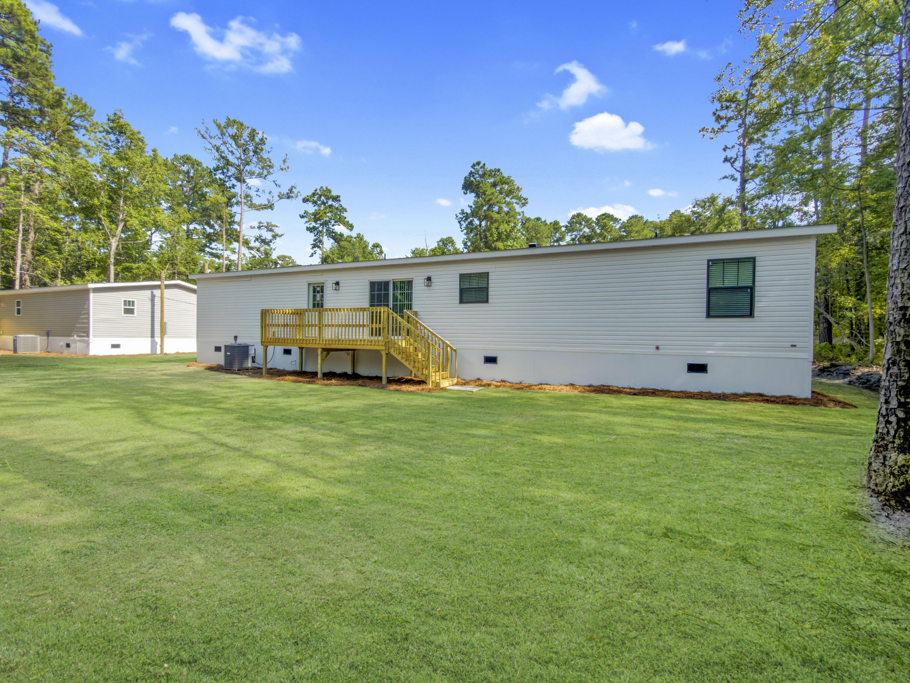 6156 State Road S-10-2077