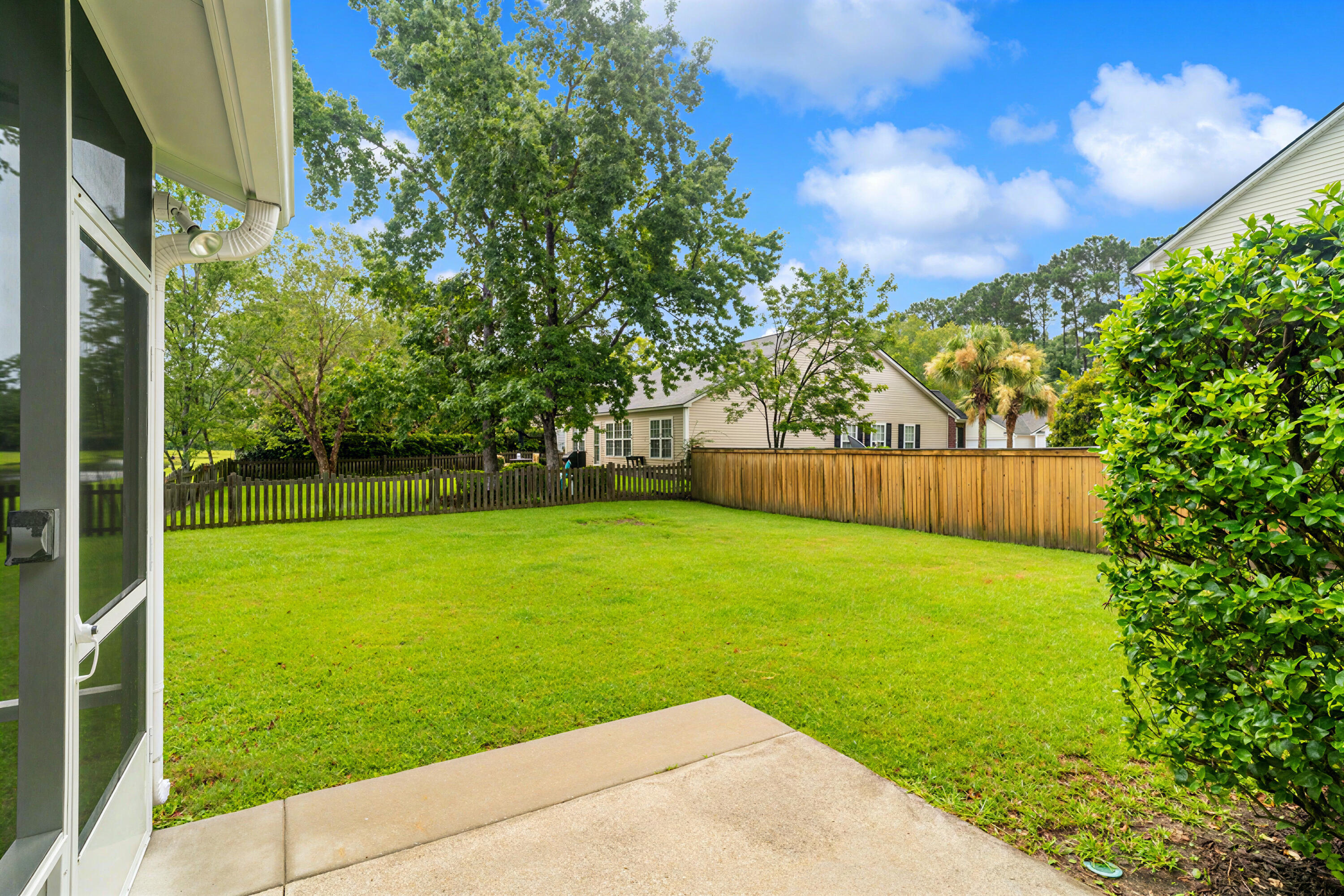 1417 Wellesley Circle