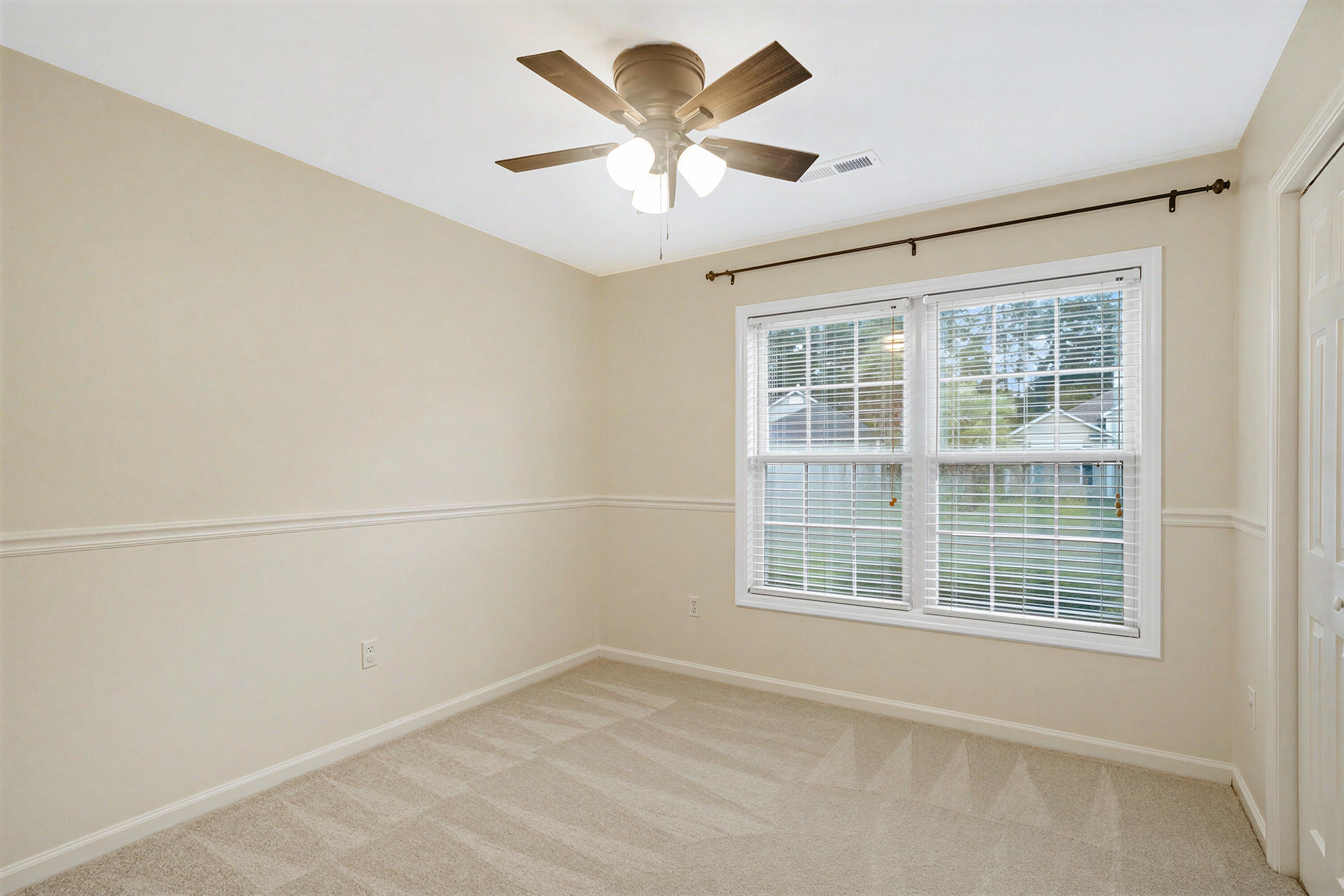 1417 Wellesley Circle