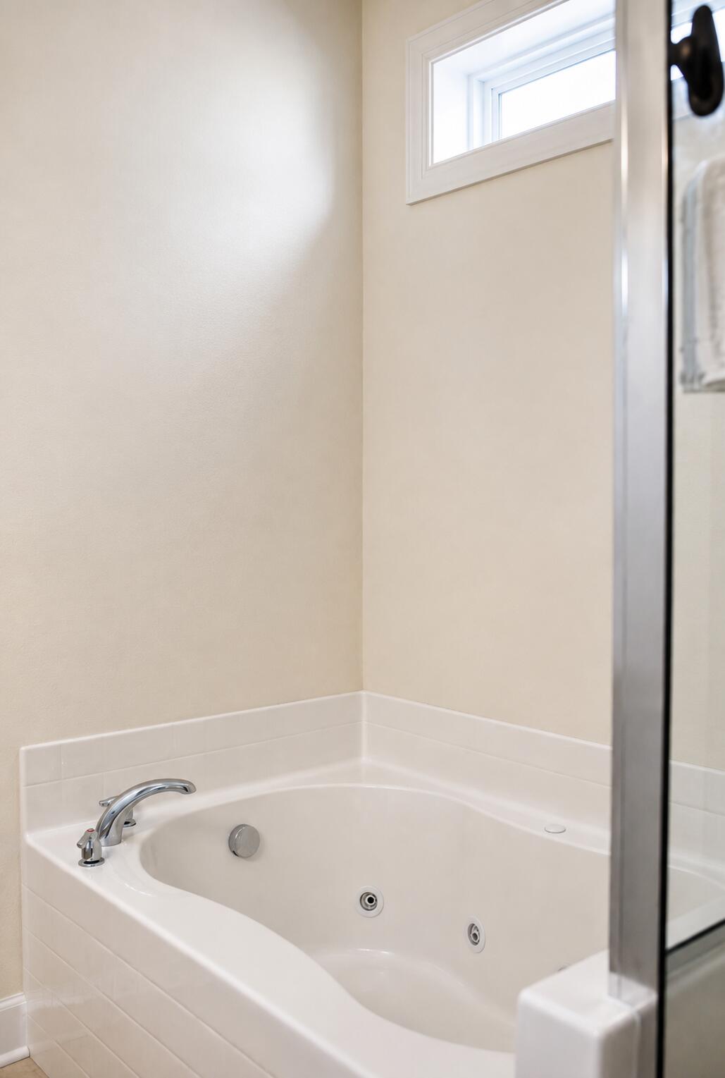 204 Michigan Unit C1