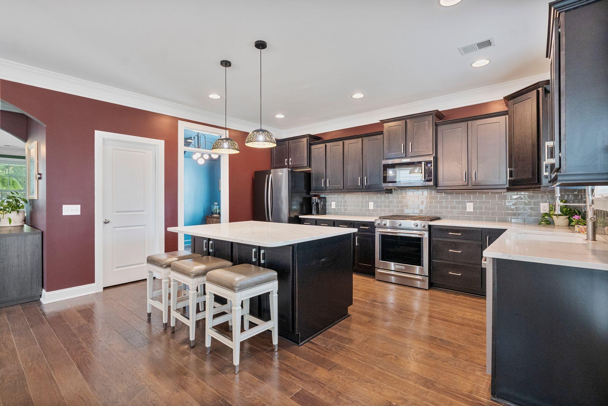 112 Turner Field Way