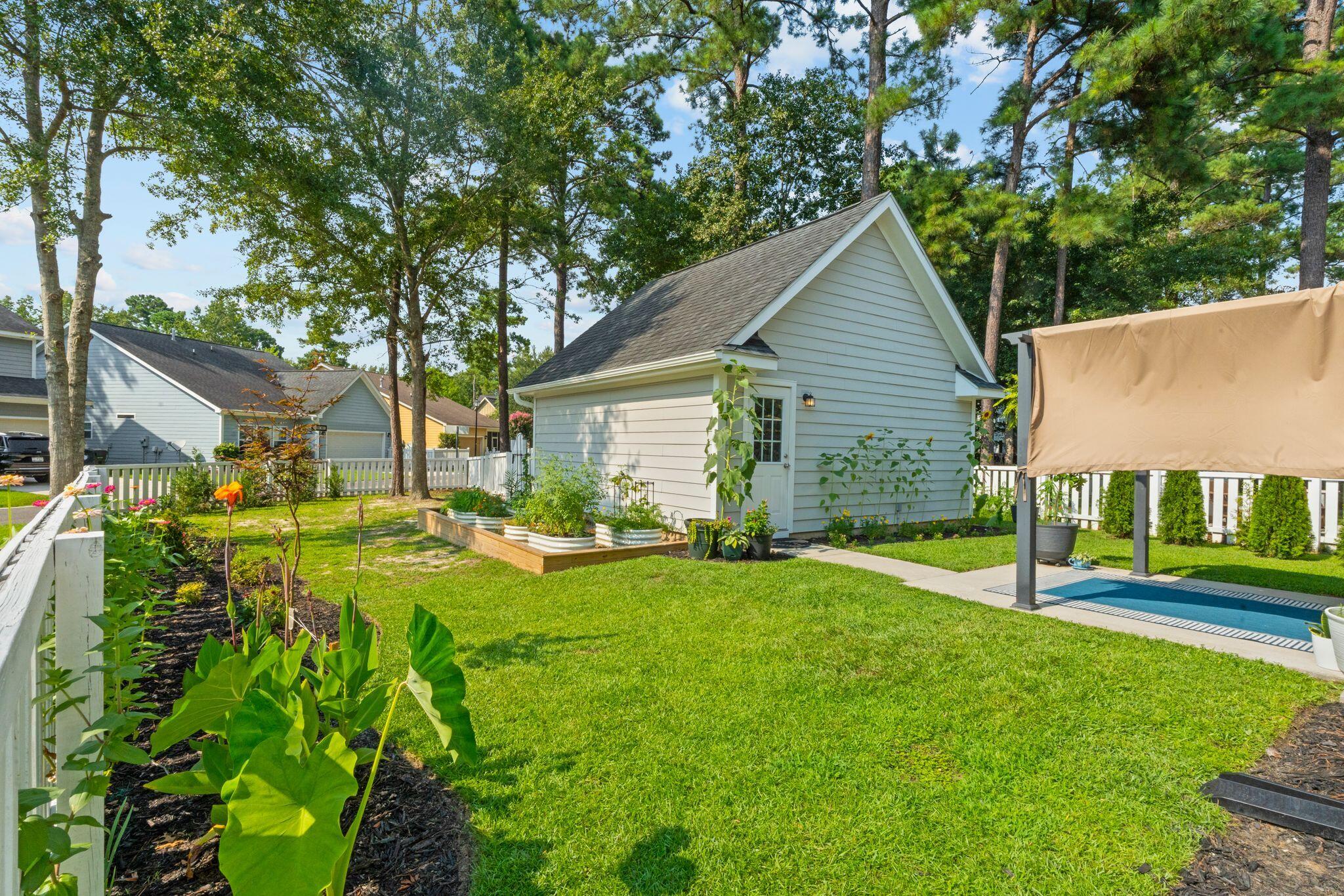 112 Turner Field Way