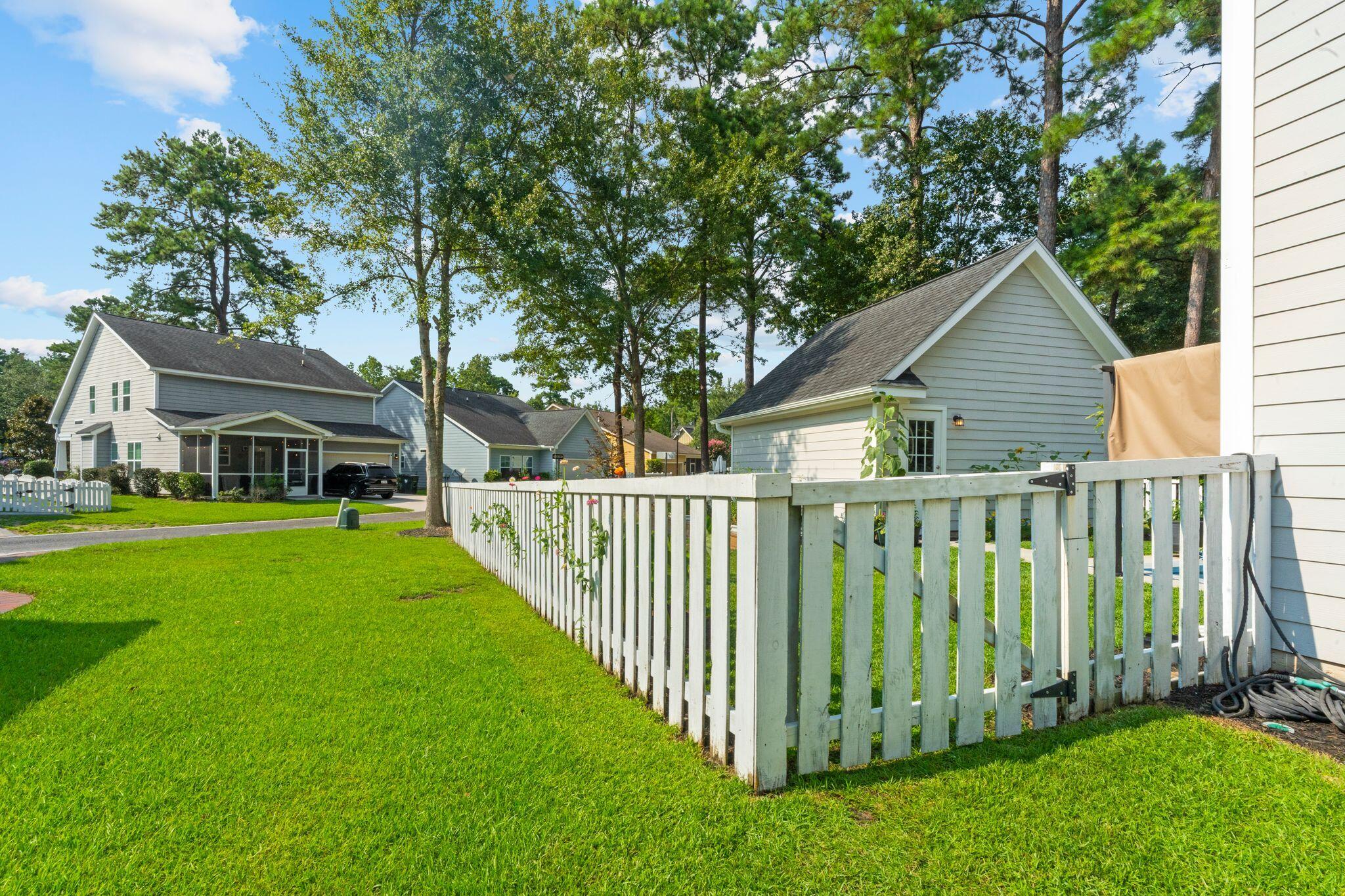 112 Turner Field Way