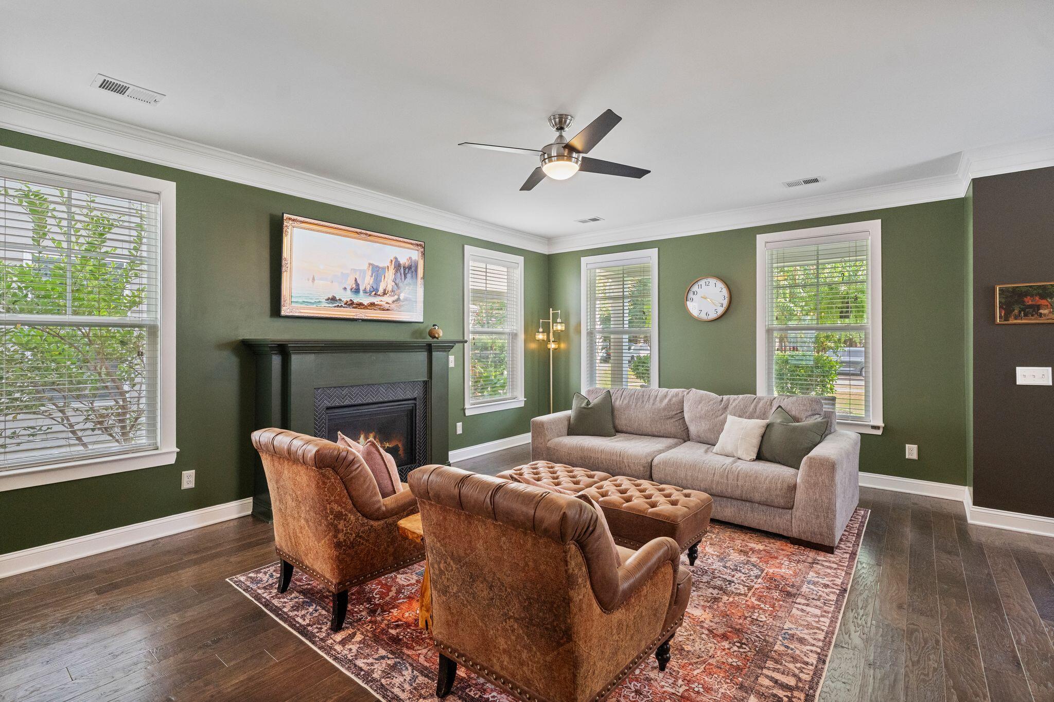 112 Turner Field Way