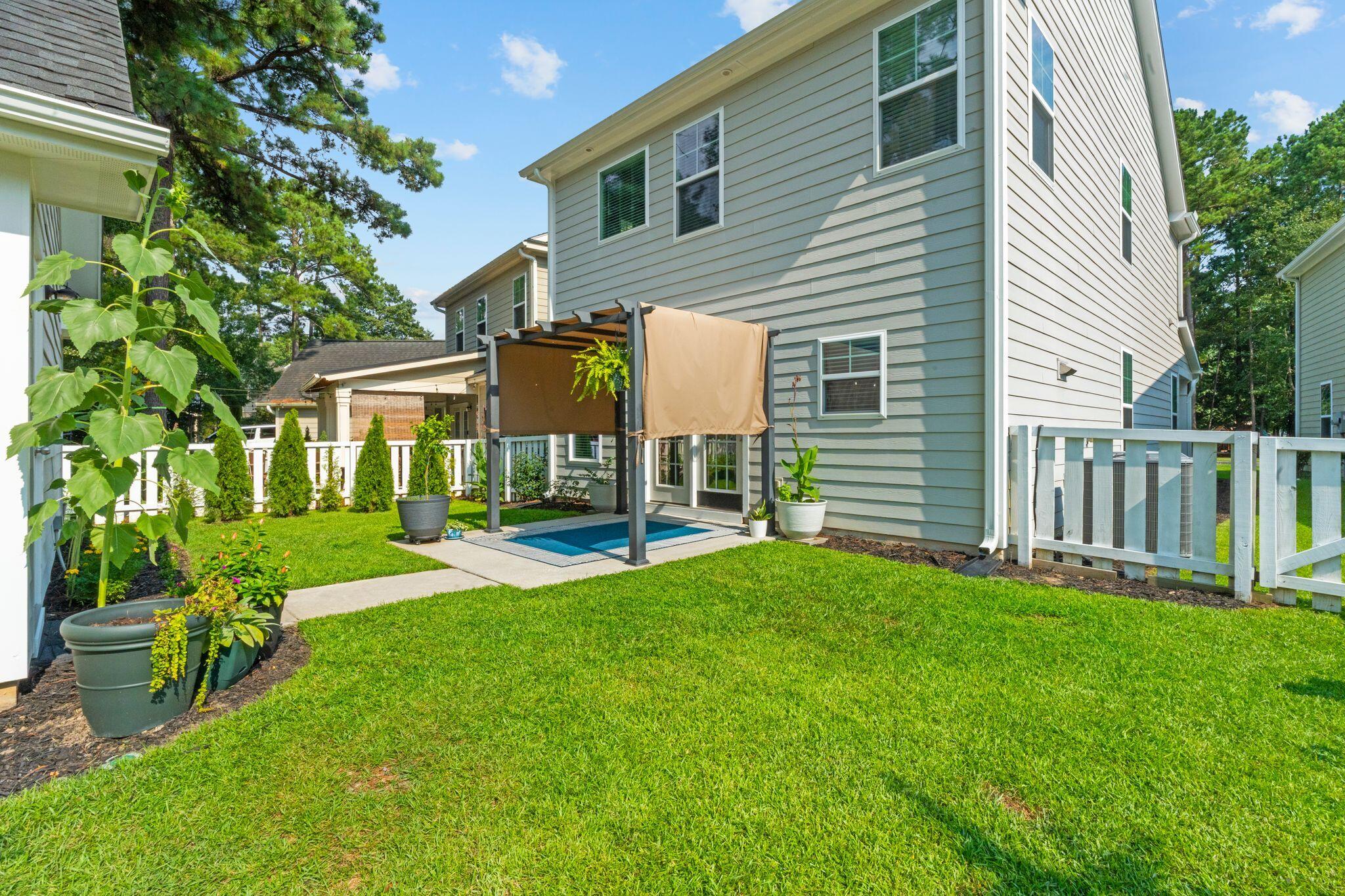 112 Turner Field Way
