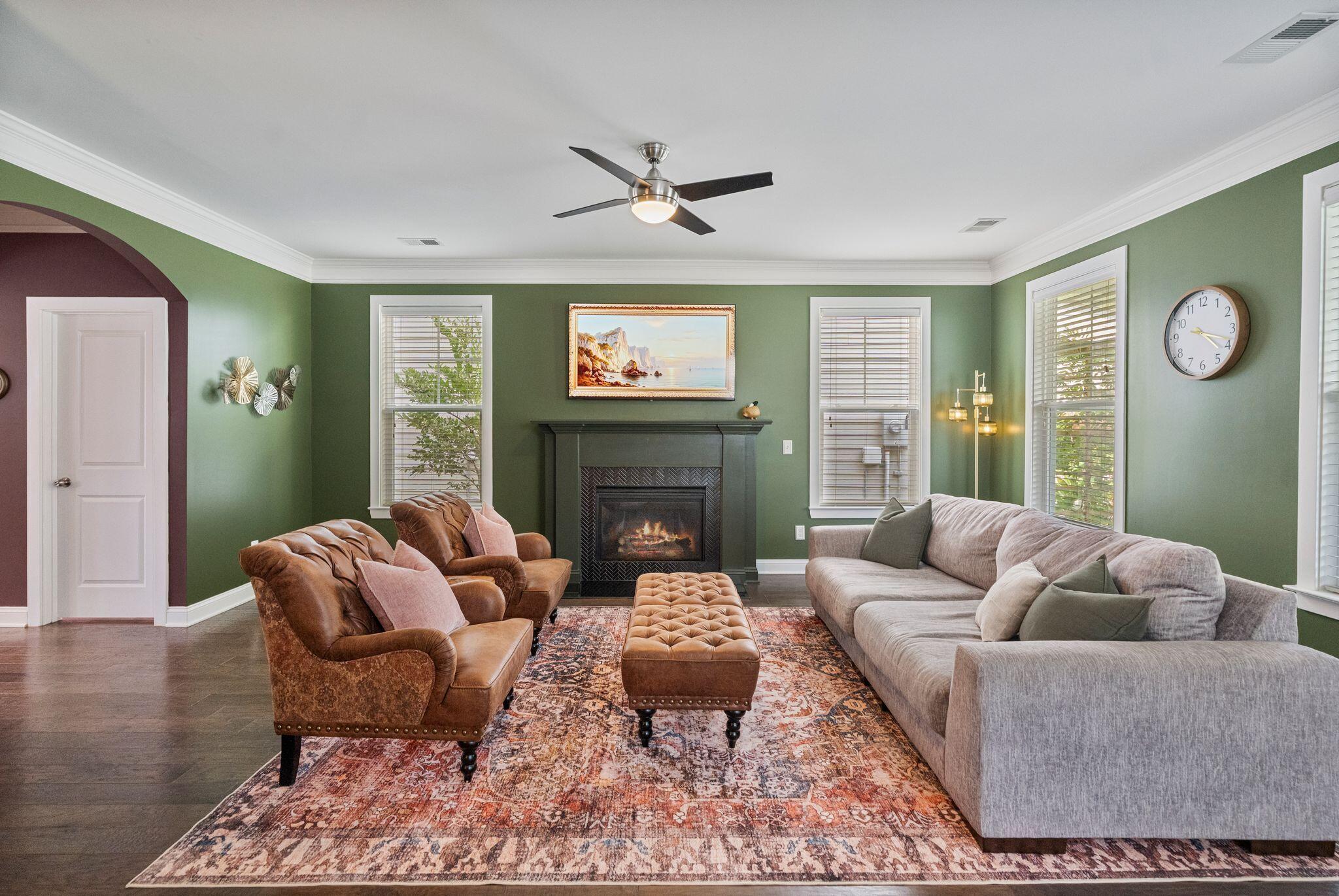 112 Turner Field Way