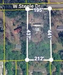 121 W Steele Drive