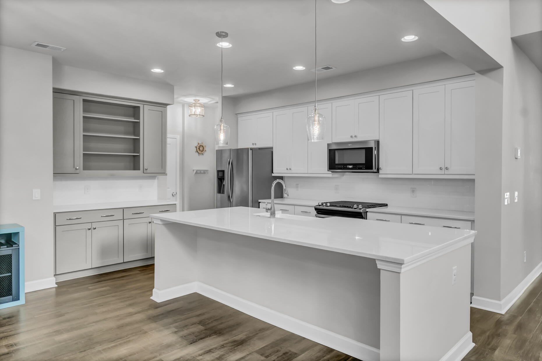 3106 Safe Harbor Way
