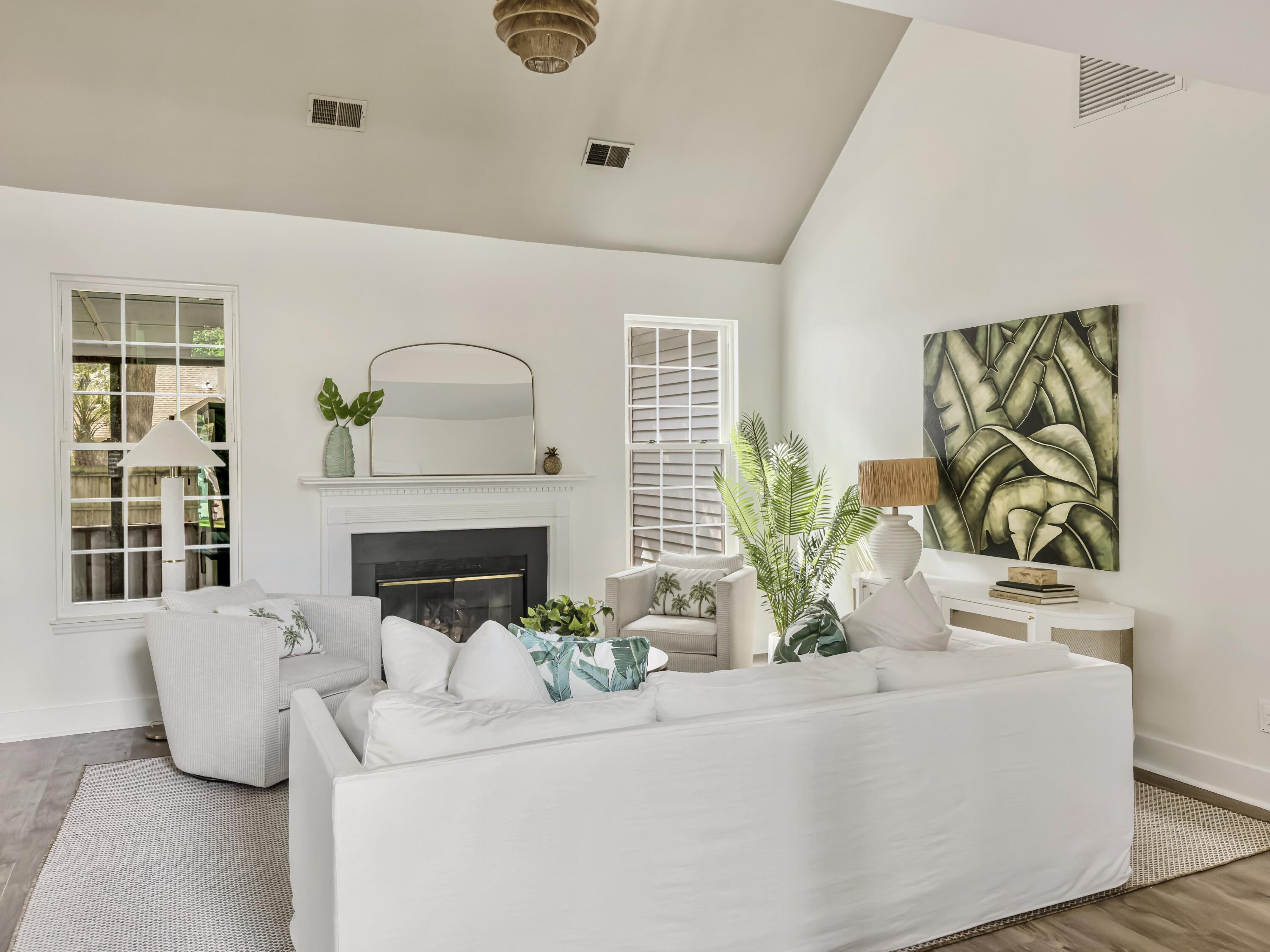 2085 Country Manor Drive