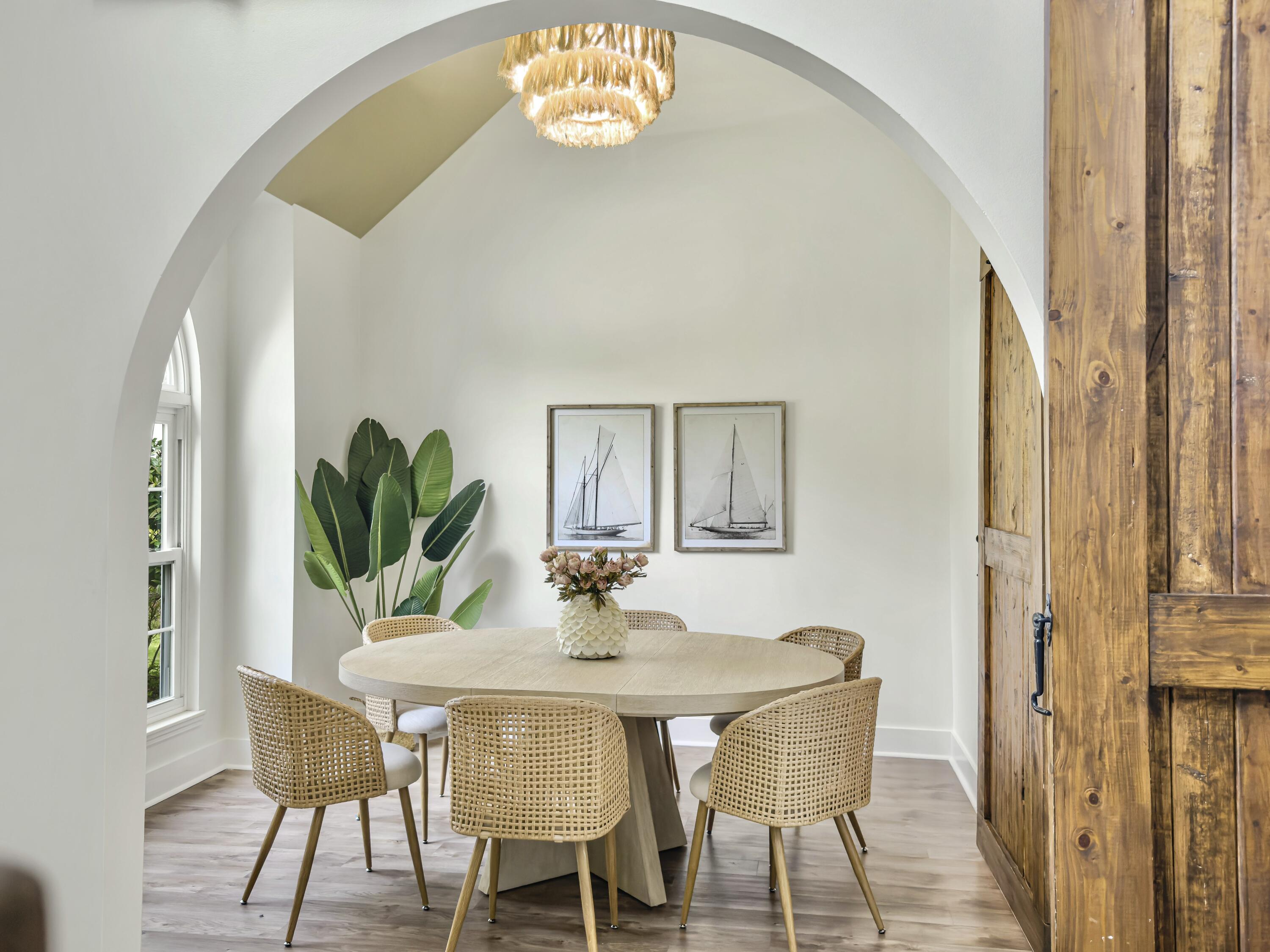 2085 Country Manor Drive