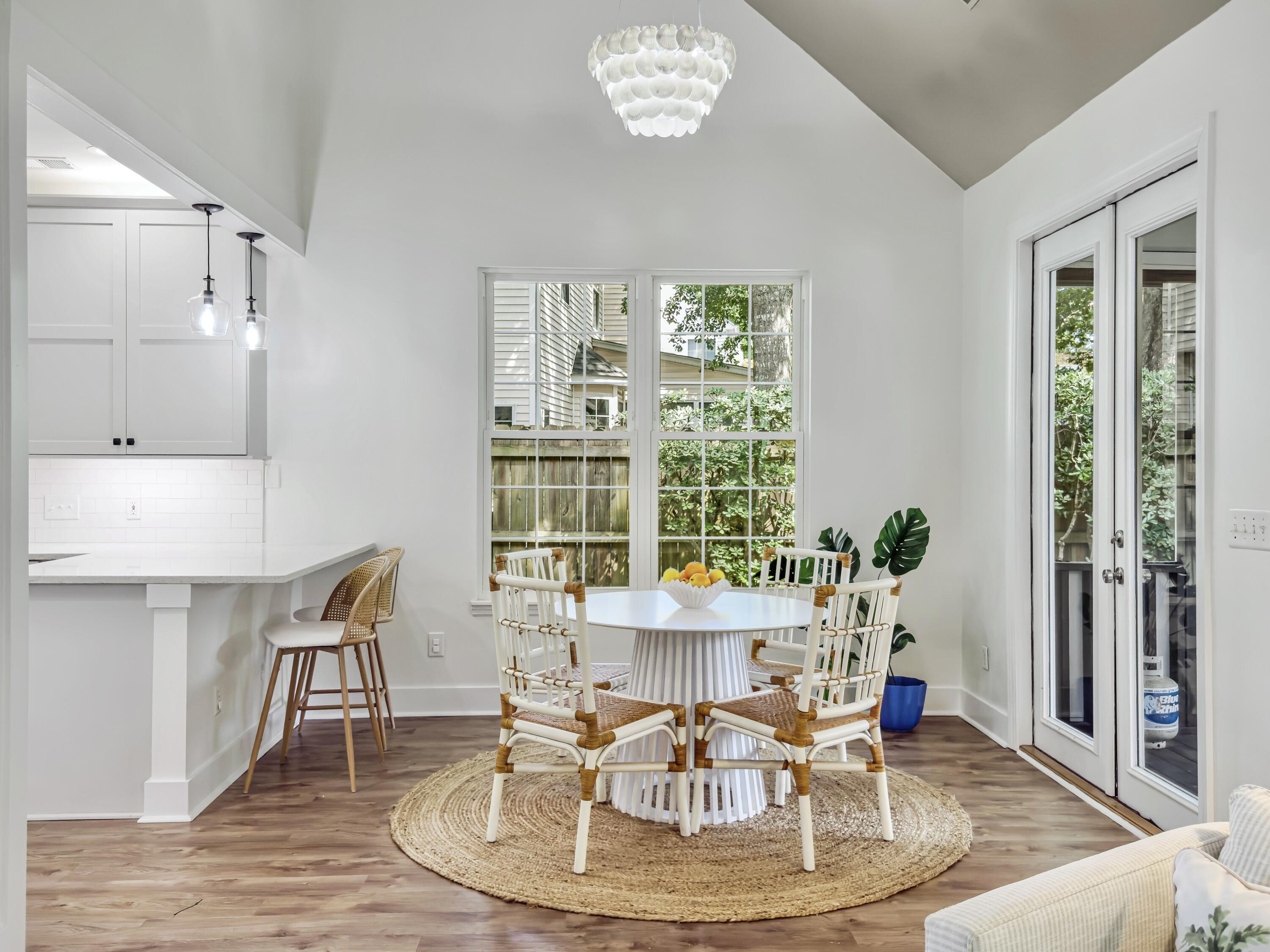 2085 Country Manor Drive