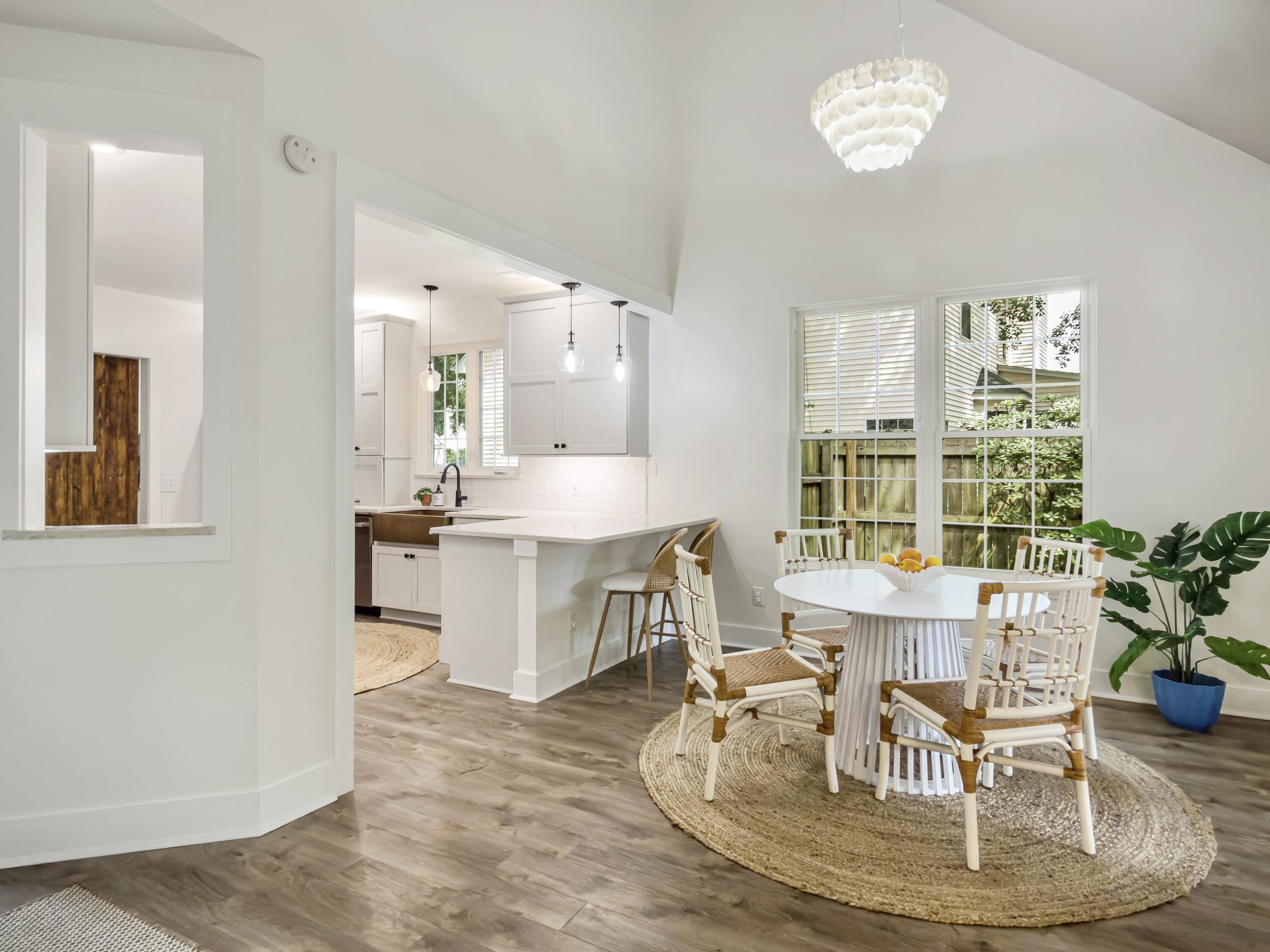 2085 Country Manor Drive