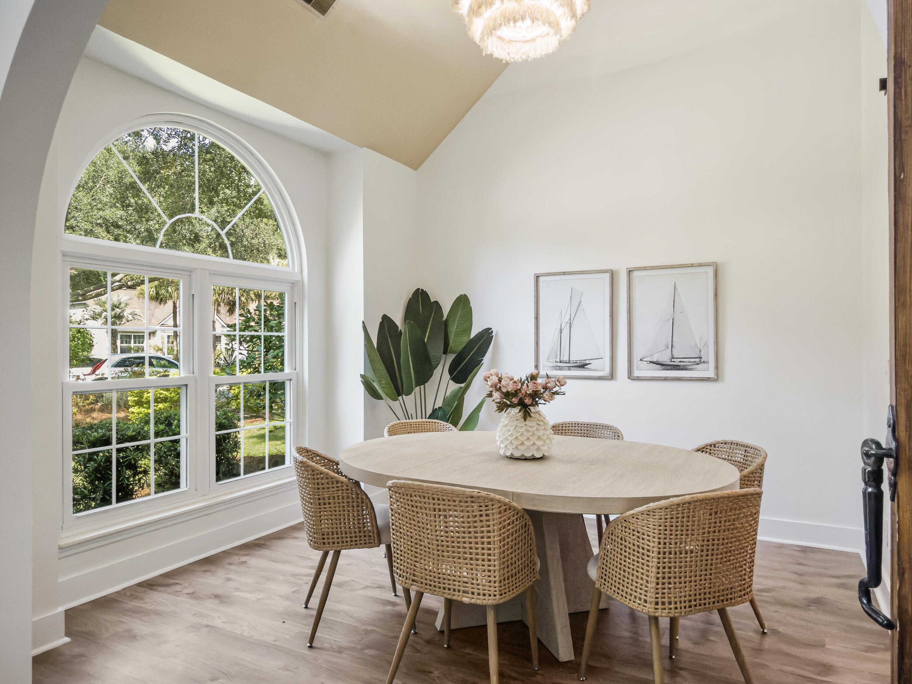 2085 Country Manor Drive