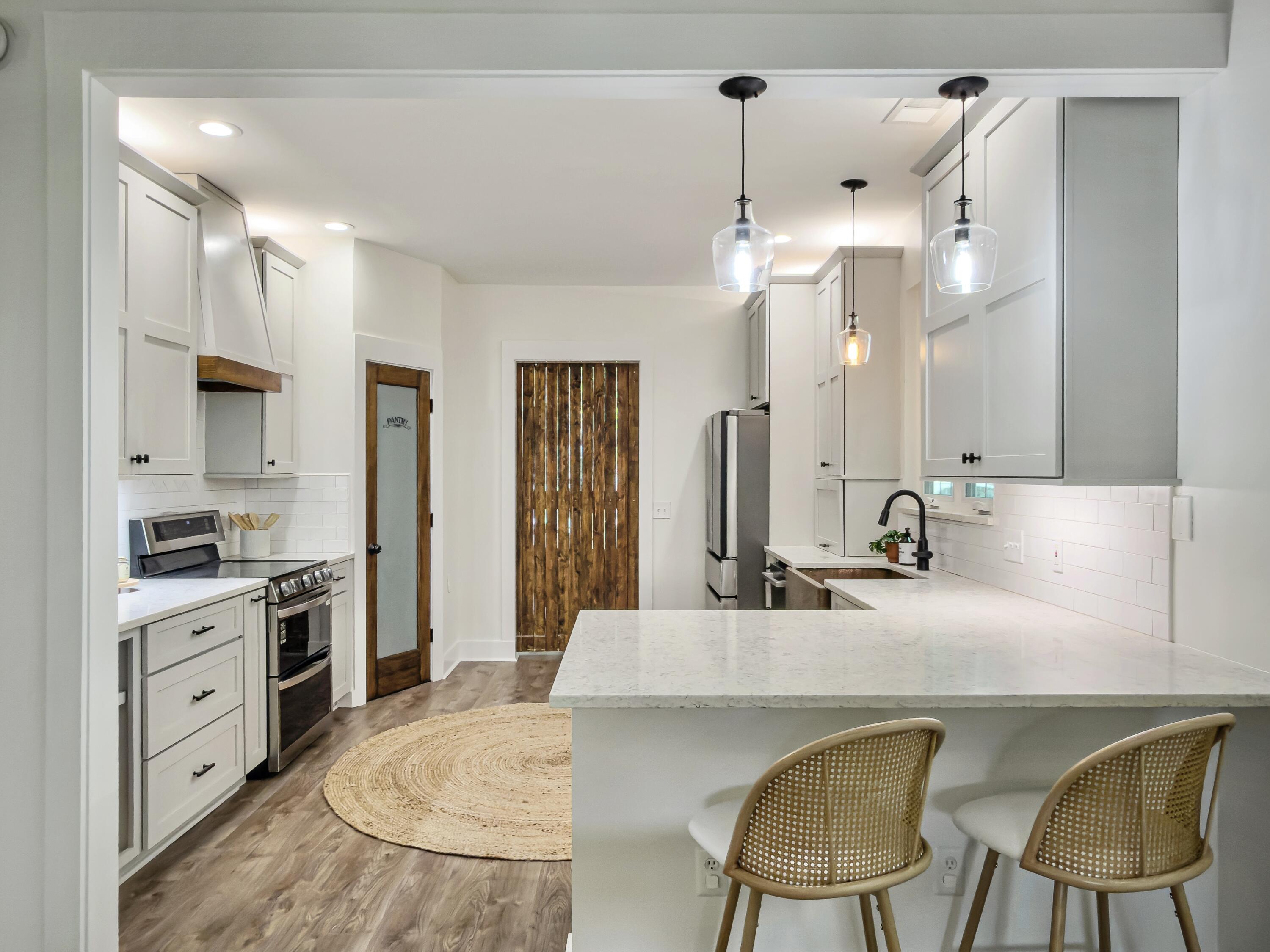 2085 Country Manor Drive