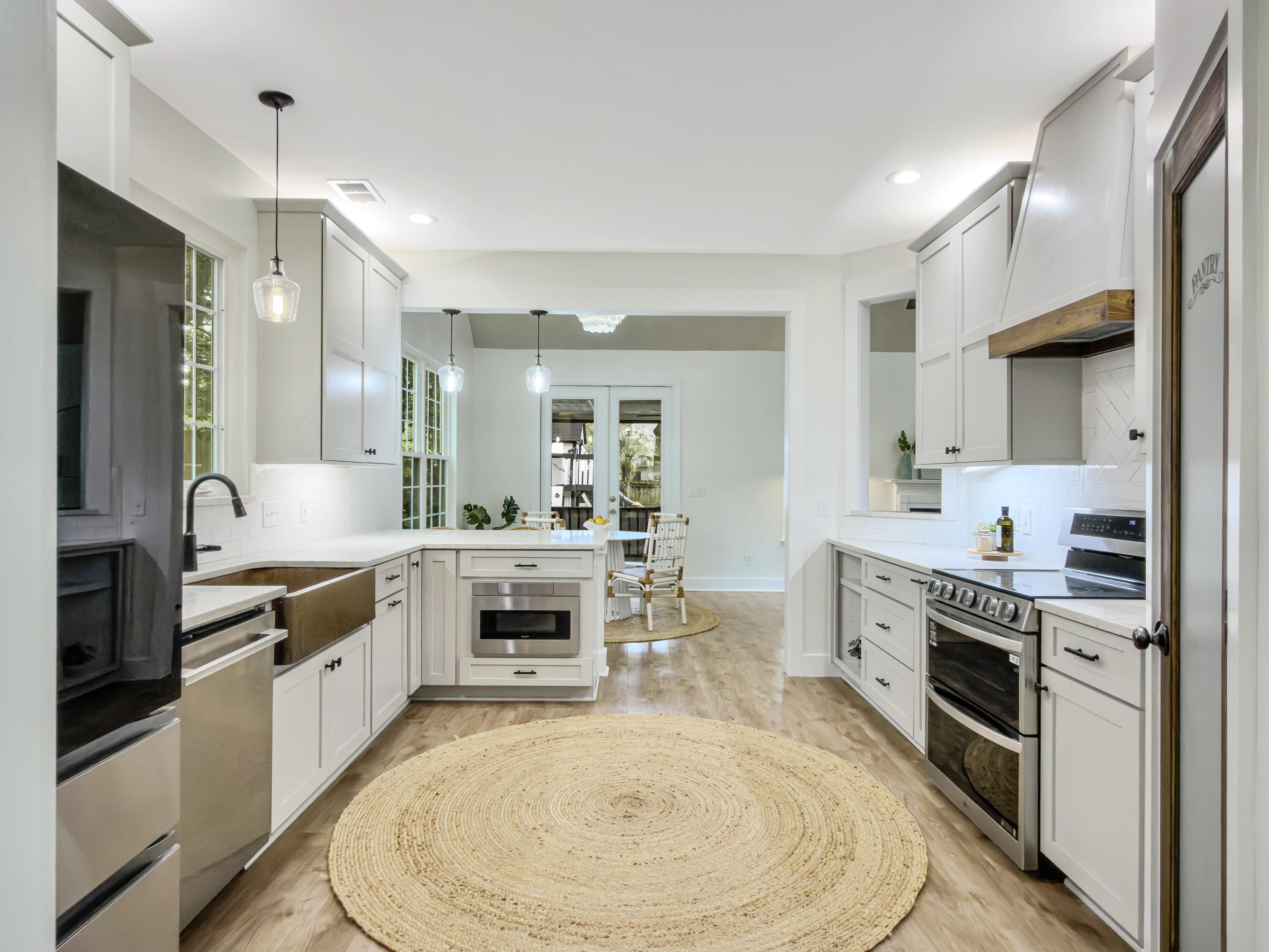 2085 Country Manor Drive