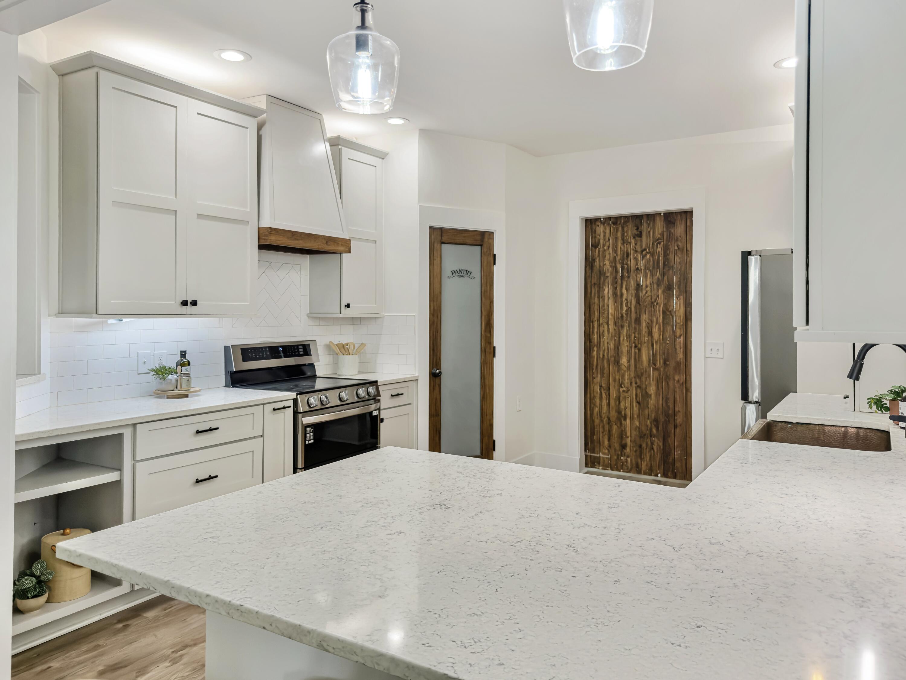 2085 Country Manor Drive