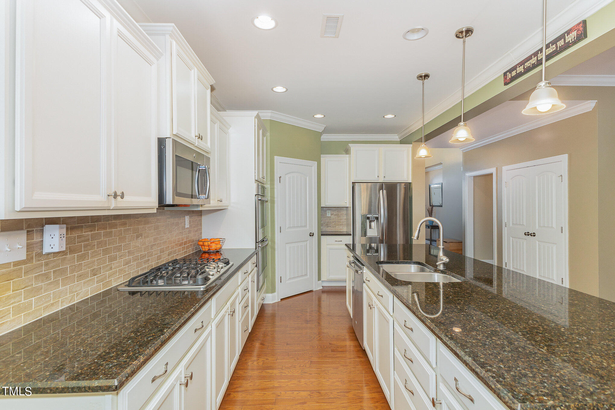 421 Nightingale Court