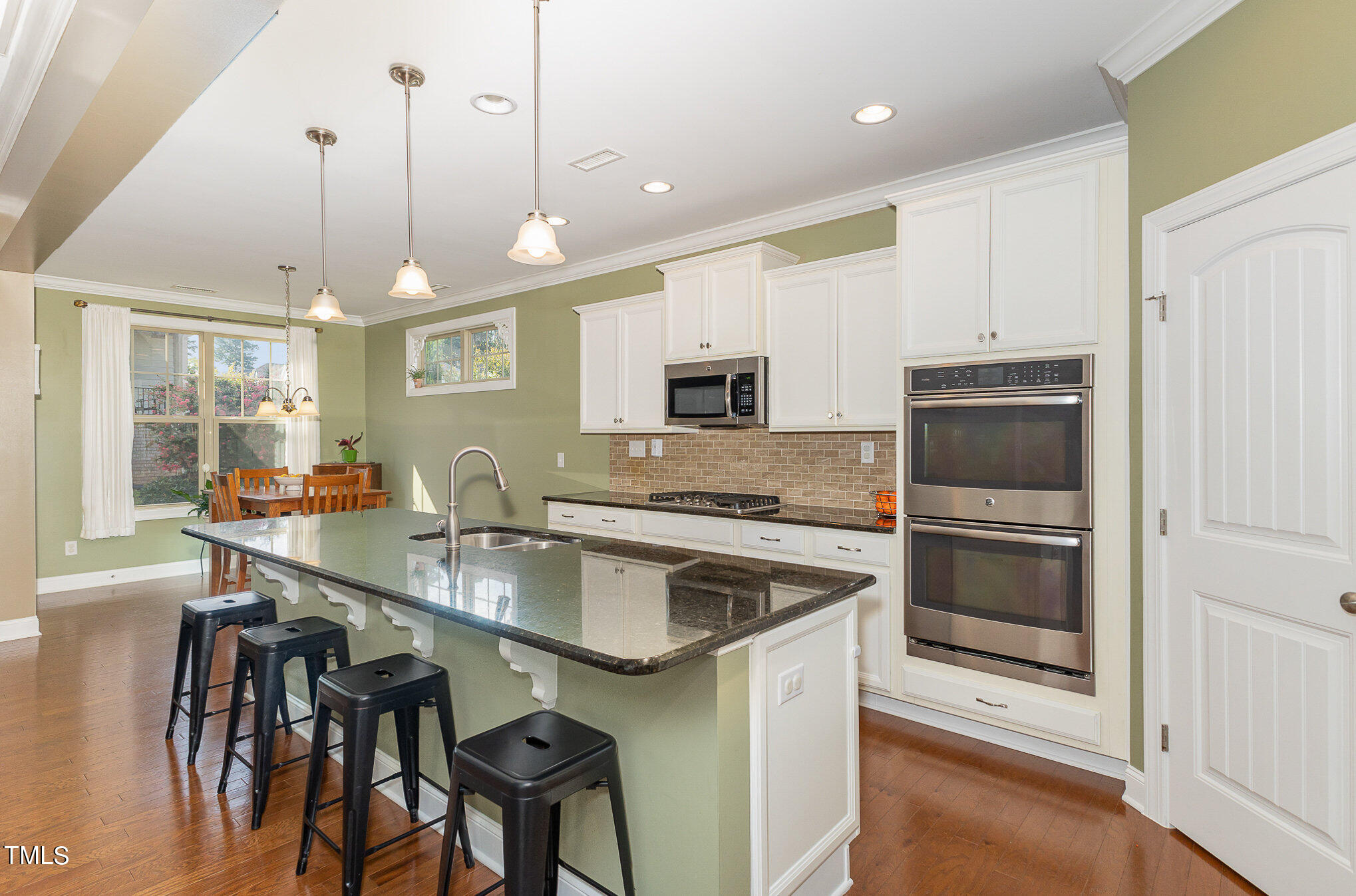 421 Nightingale Court