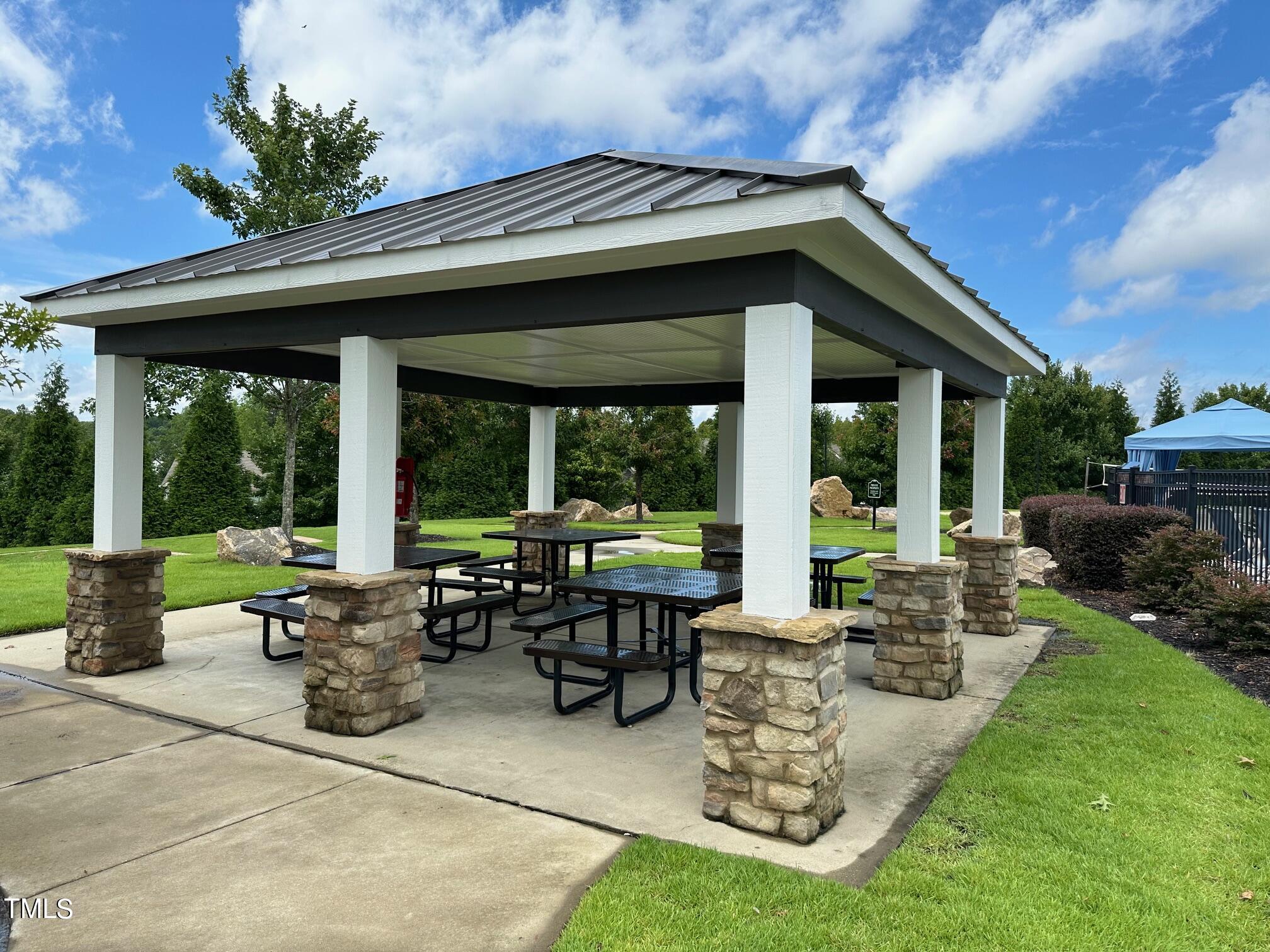 421 Nightingale Court