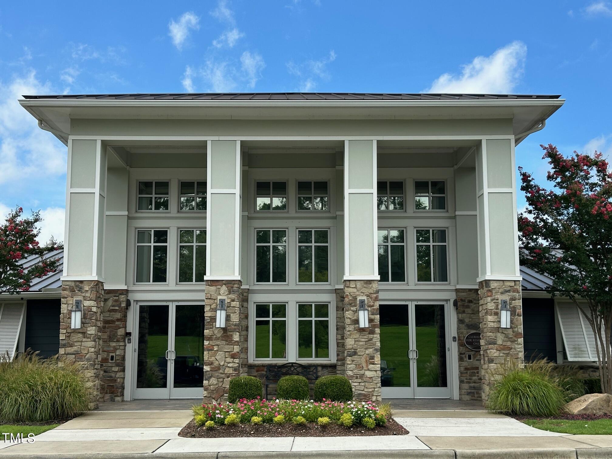 421 Nightingale Court