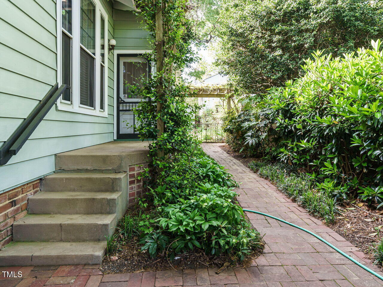 1811 Park Drive