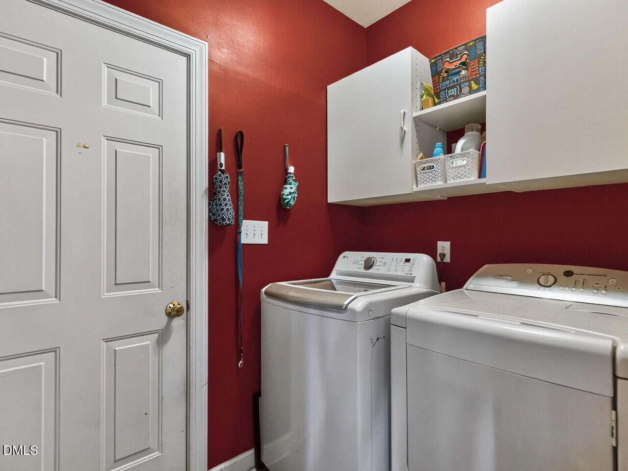 1208 Tartarian Trail, Apex