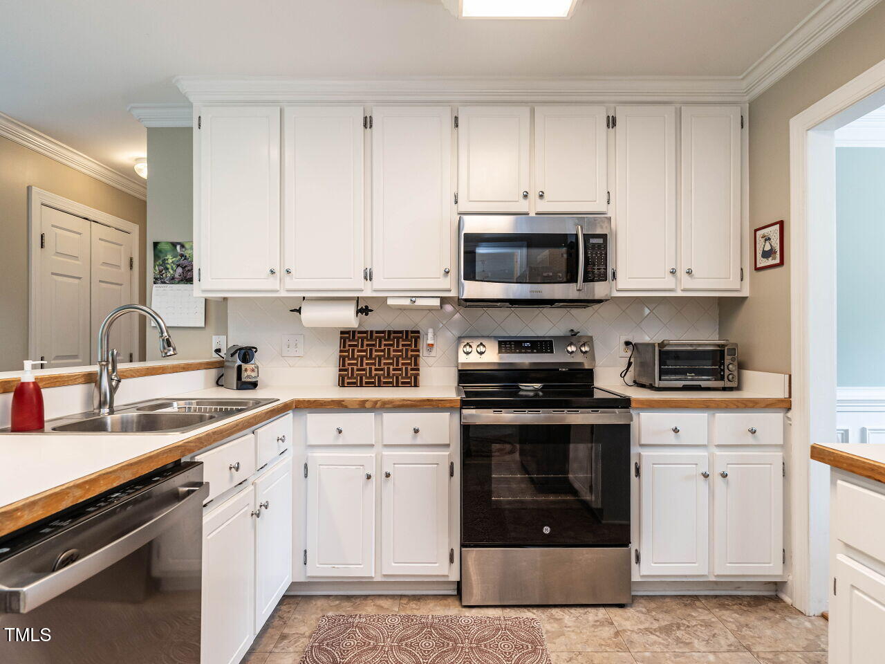 9205 Dawnshire Road, Raleigh