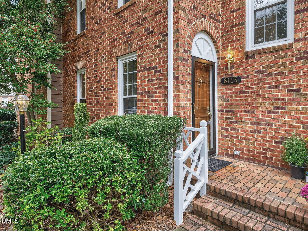 6113 Shelton Court