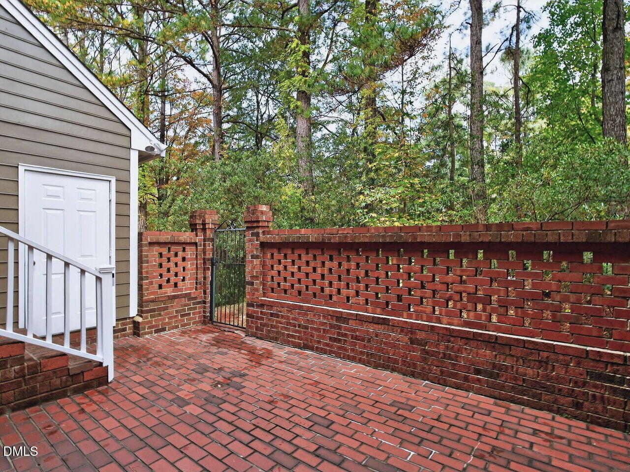 6113 Shelton Court