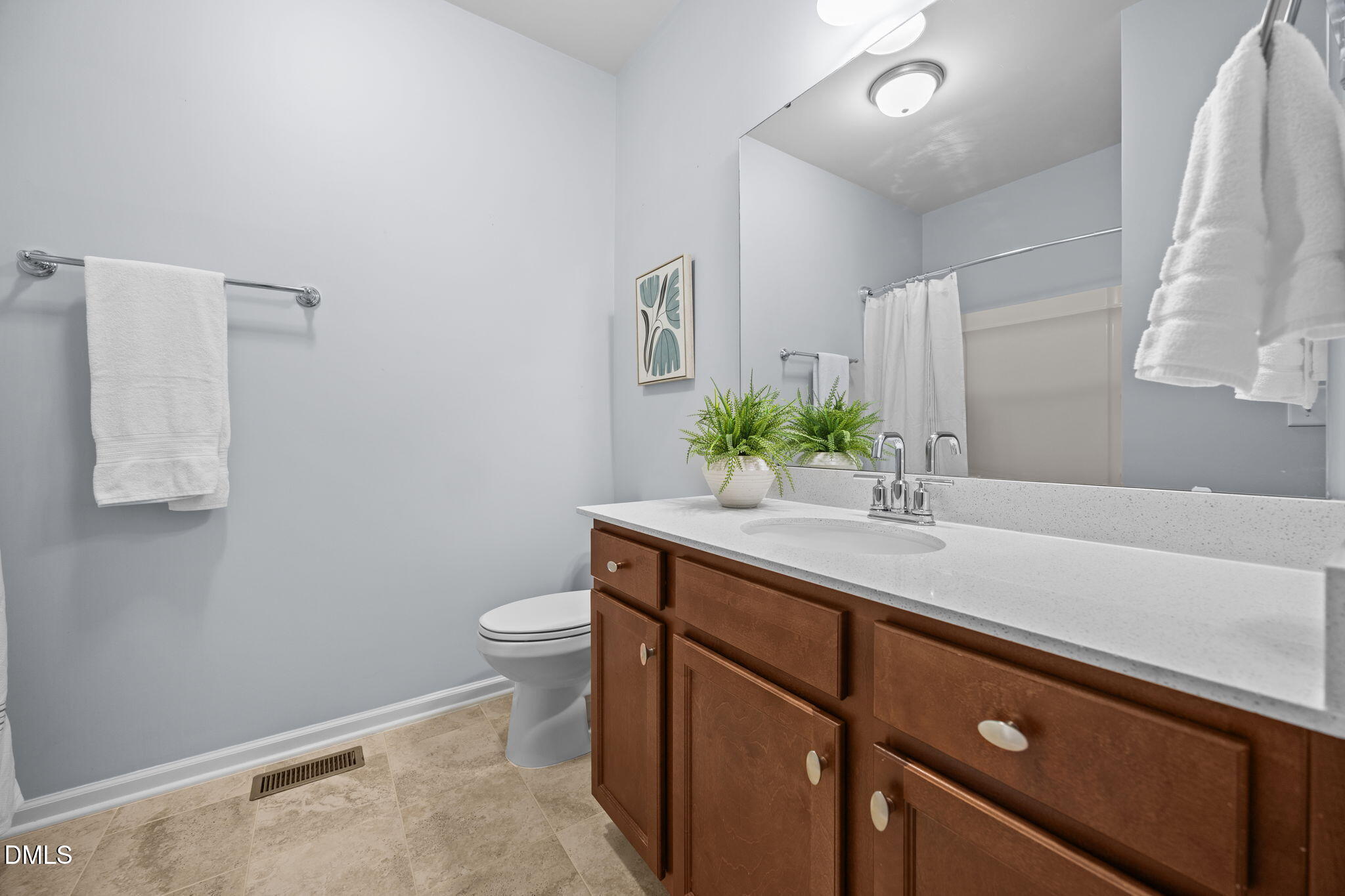 6141 Beale Loop