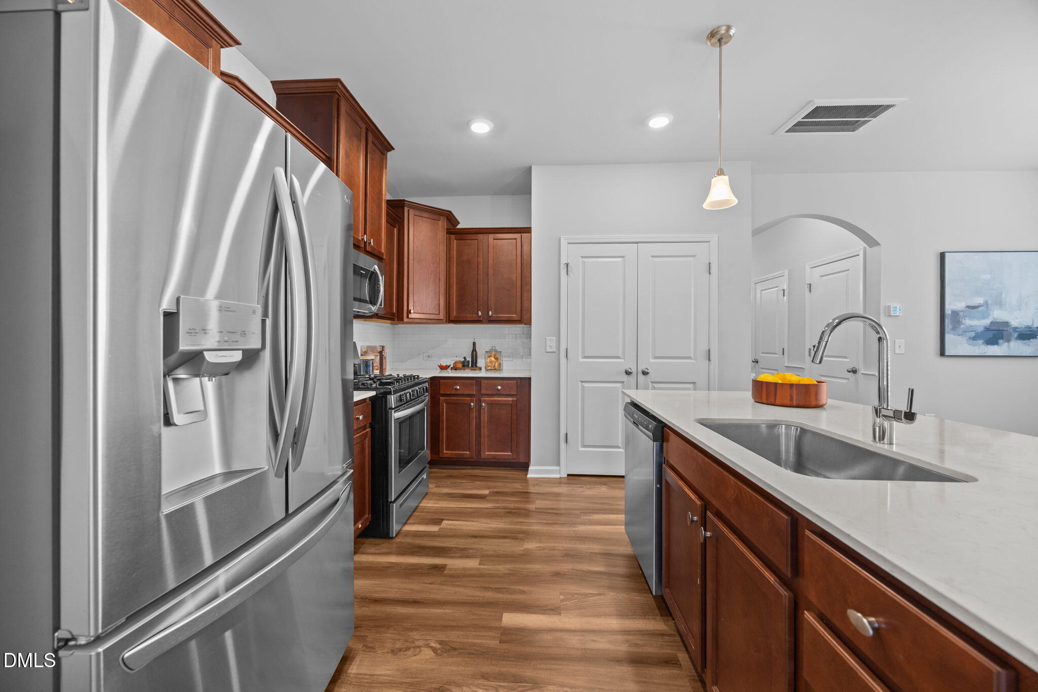 6141 Beale Loop