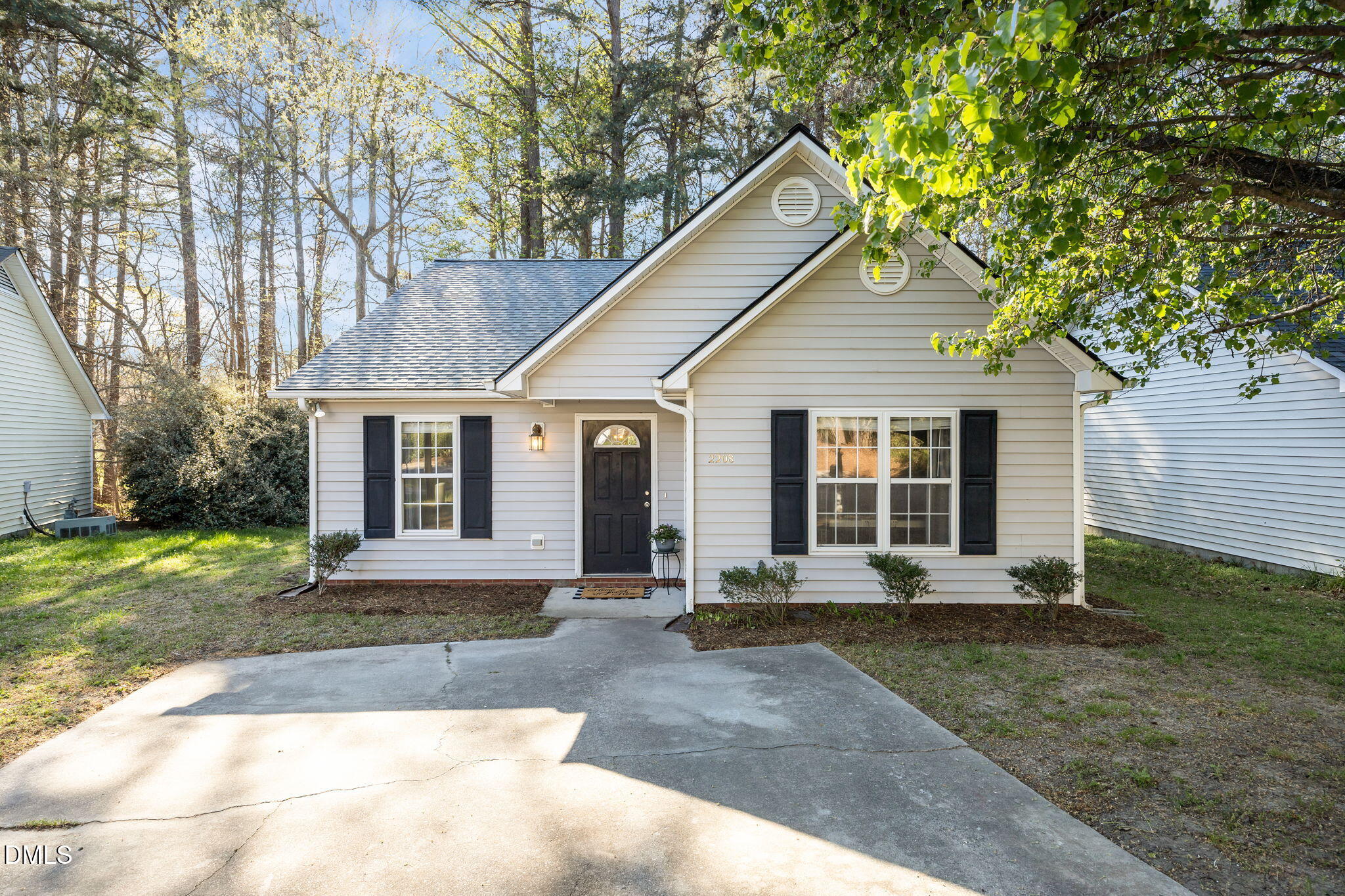 2208 Walnut Ridge Court