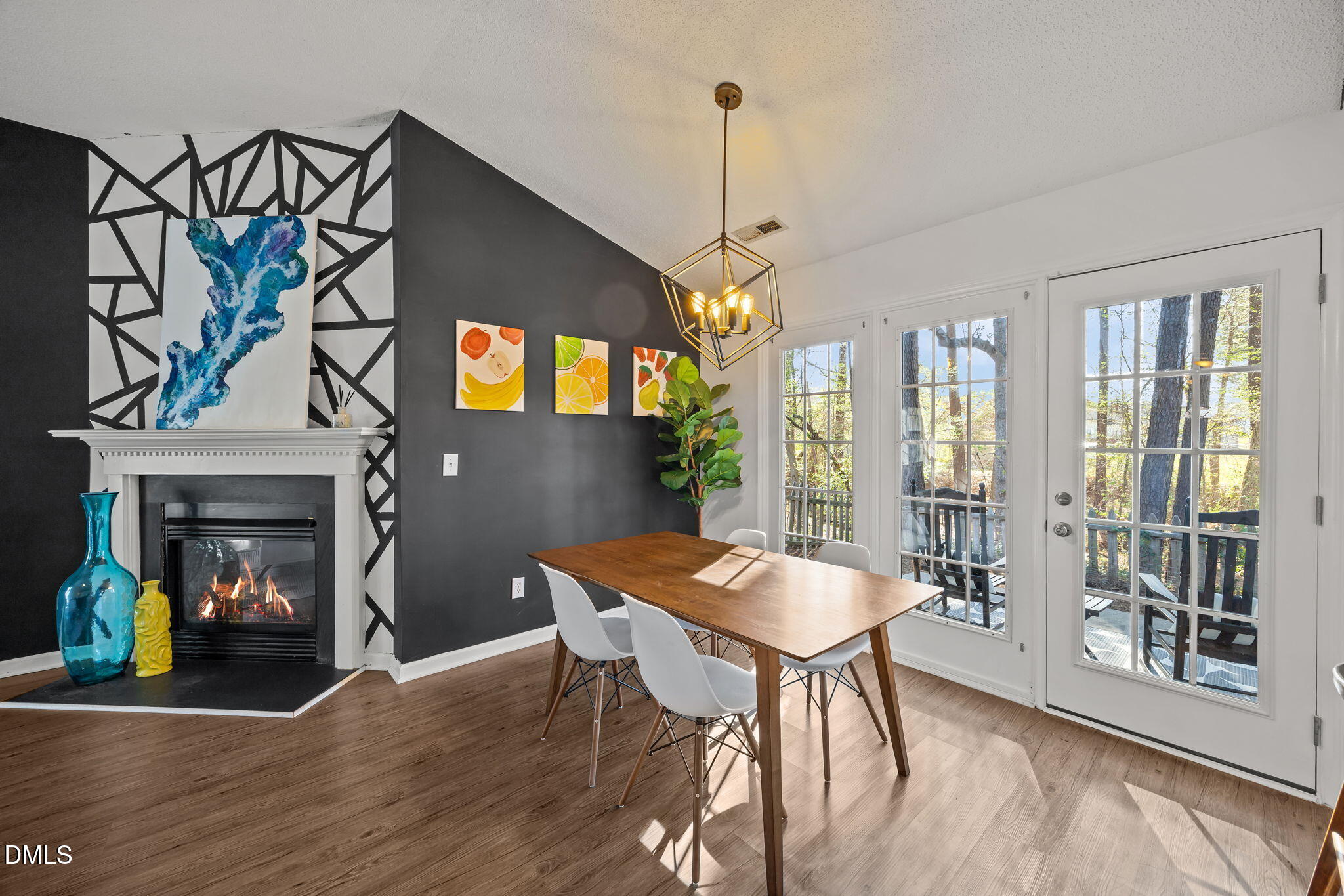 2208 Walnut Ridge Court