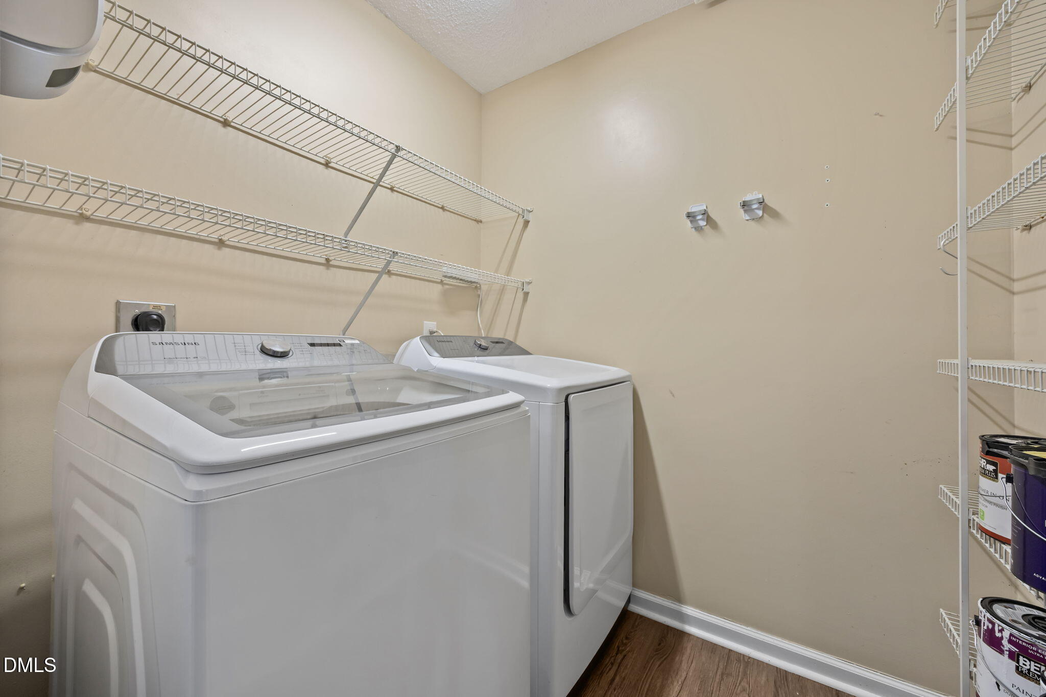 2208 Walnut Ridge Court