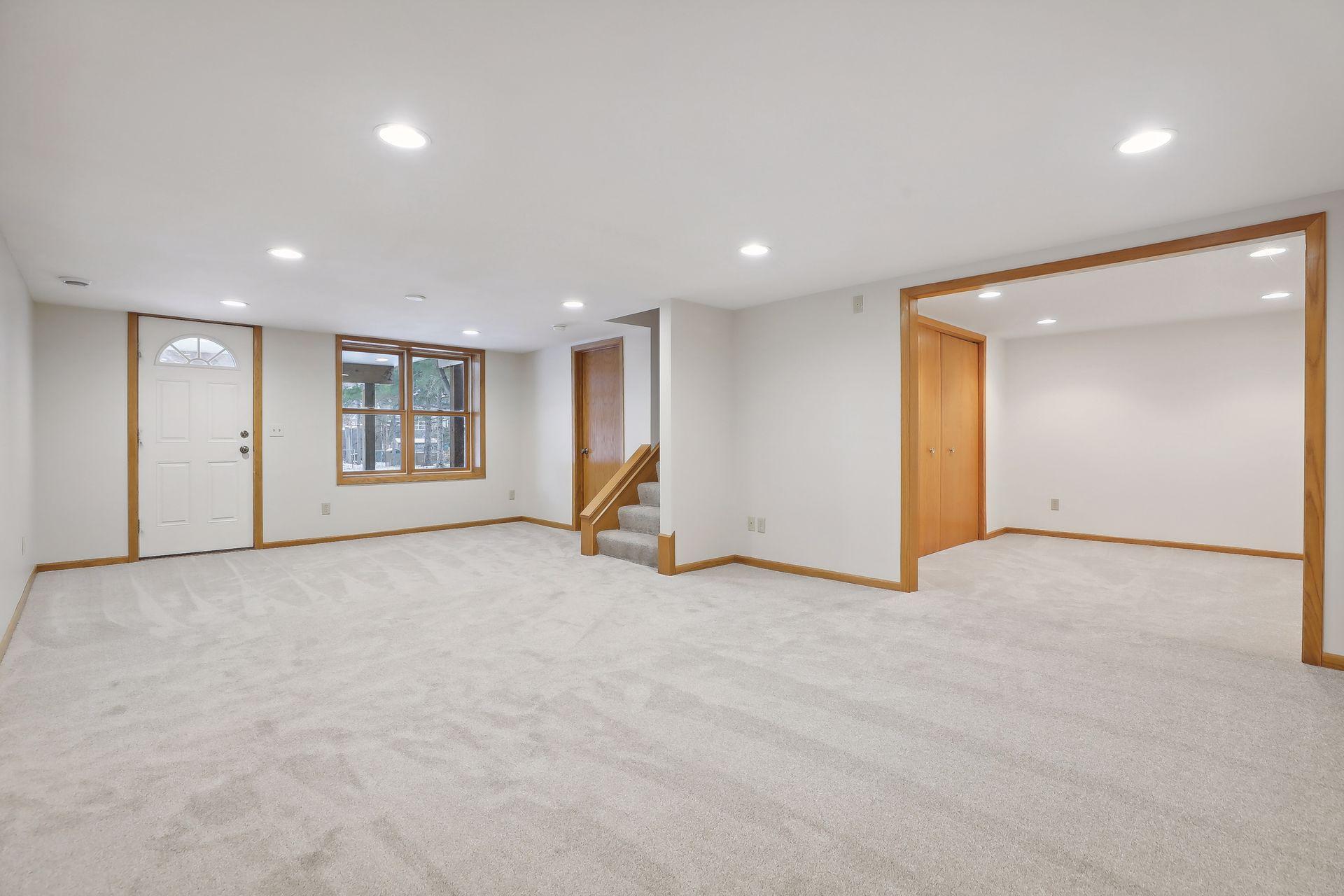 2117 Vernon Drive S