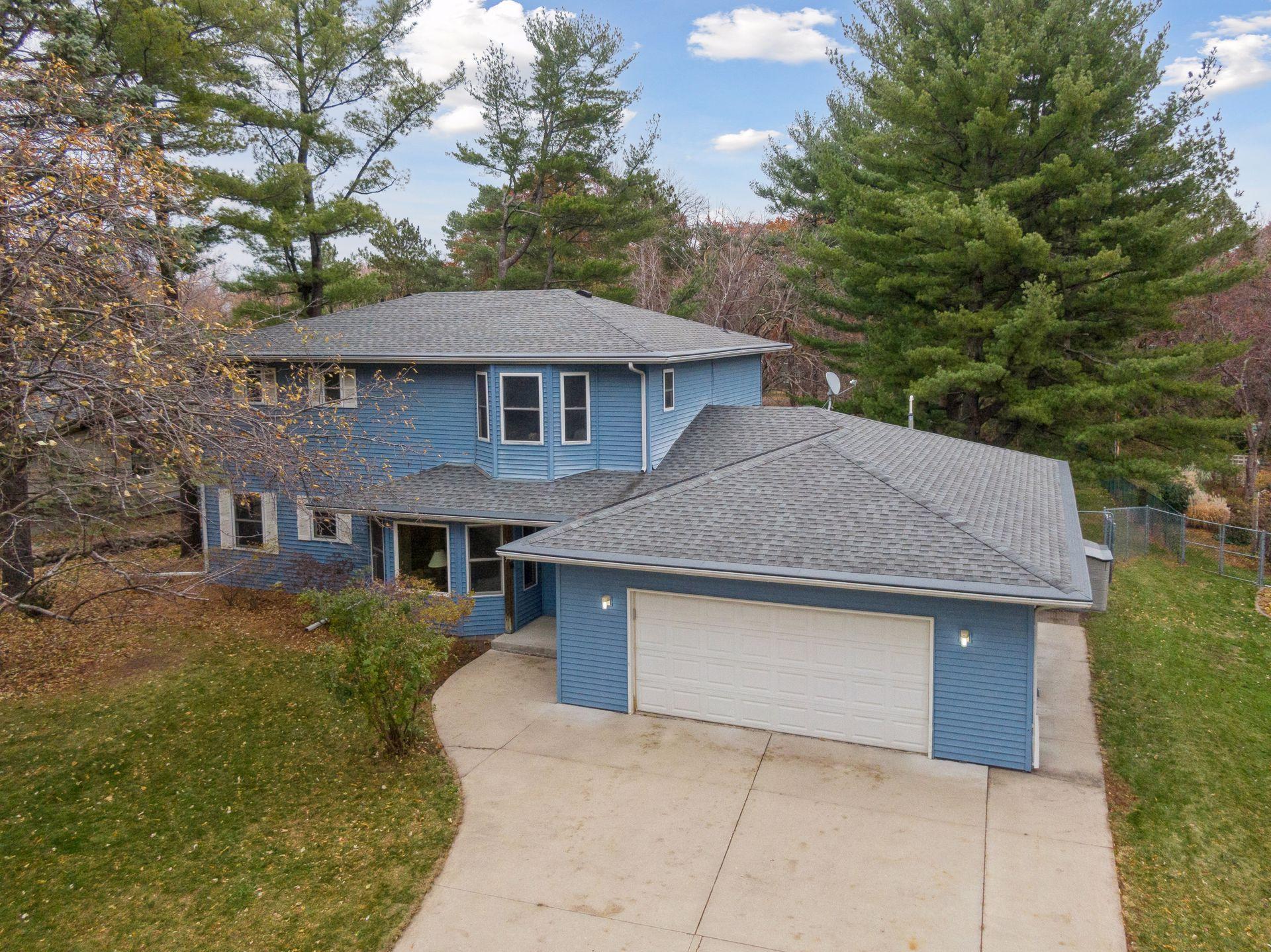 2117 Vernon Drive S